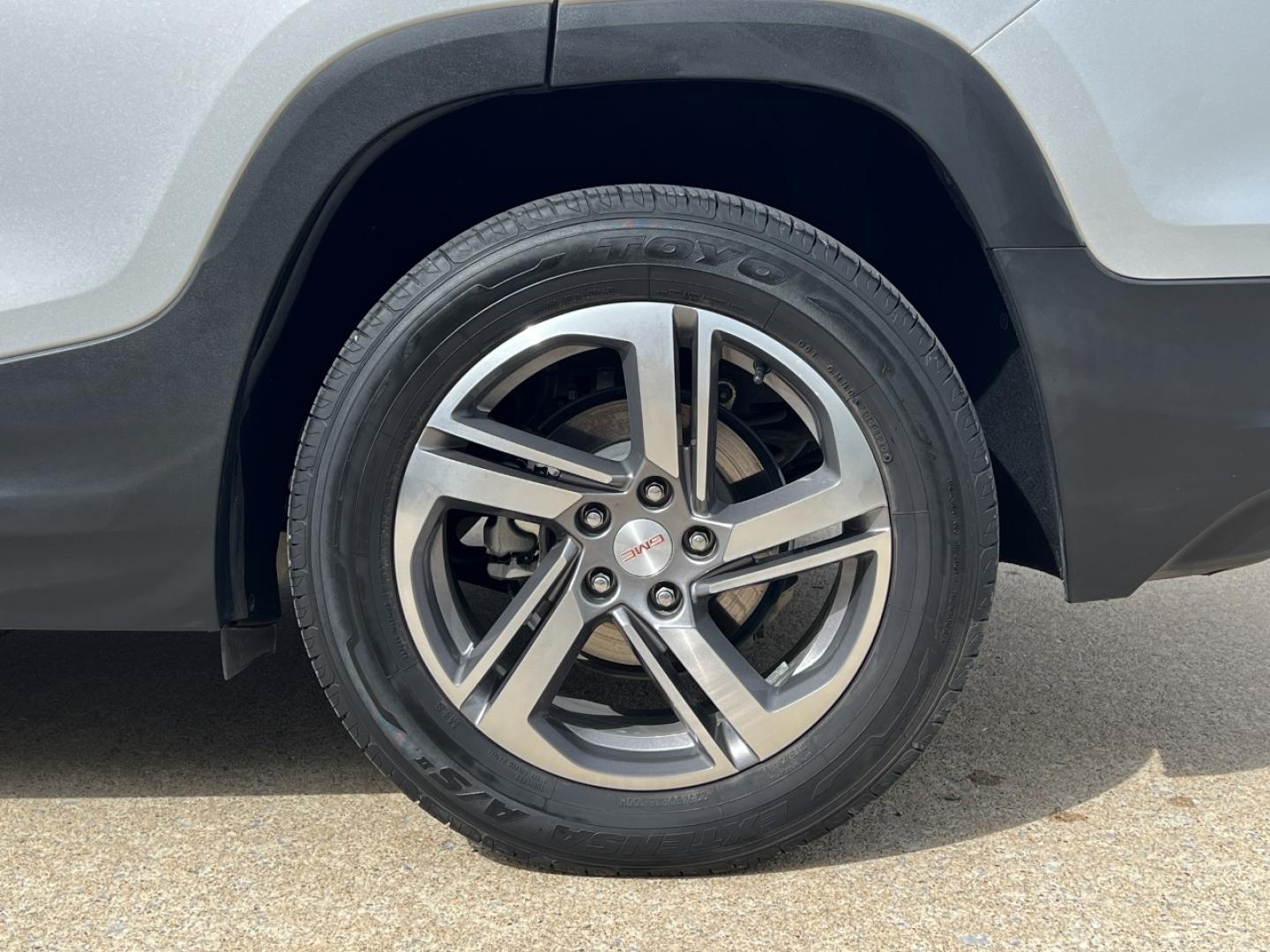 2018 SILVER /Gray Leather GMC Terrain SLT (3GKALPEV7JL) with an 1.4L 4 Cyl. TURBO engine, 6A transmission, located at 2990 Old Orchard Rd., Jackson, MO, 63755, 37.354214, -89.612106 - 2018 GMC Terrain SLT Only 55xxx miles Front Wheel Drive 1.5L 4 Cyl. Automatic Leather Navigation Power/Heated Seats Backup Camera Sunroof Bluetooth Remote Start Cruise Power Windows/Locks/Mirrors We have financing available and we accept trades! Fill out a credit application on our web - Photo#42