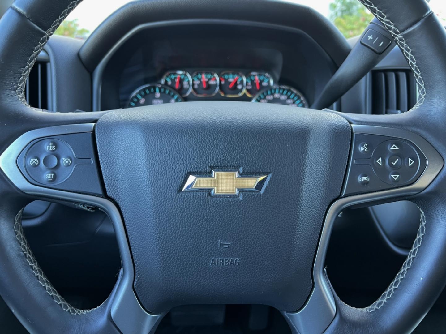 2015 BLACK /Black Cloth Chevrolet Silverado 2500HD LT Crew Cab Long Box 4WD (1GC1KVEG8FF) with an 6.0L V8 engine, Automatic transmission, located at 2990 Old Orchard Rd., Jackson, MO, 63755, 37.354214, -89.612106 - 2015 Chevrolet Silverado 2500HD LT 1-Owner Only 58xxx miles 4x4 6.0L V8 Automatic Backup Camera Power Driver Seat Bluetooth Remote Start Cruise Power Windows/Locks/Mirrors We have financing available and we accept trades! Fill out a credit application on our website or come by today! If - Photo#21