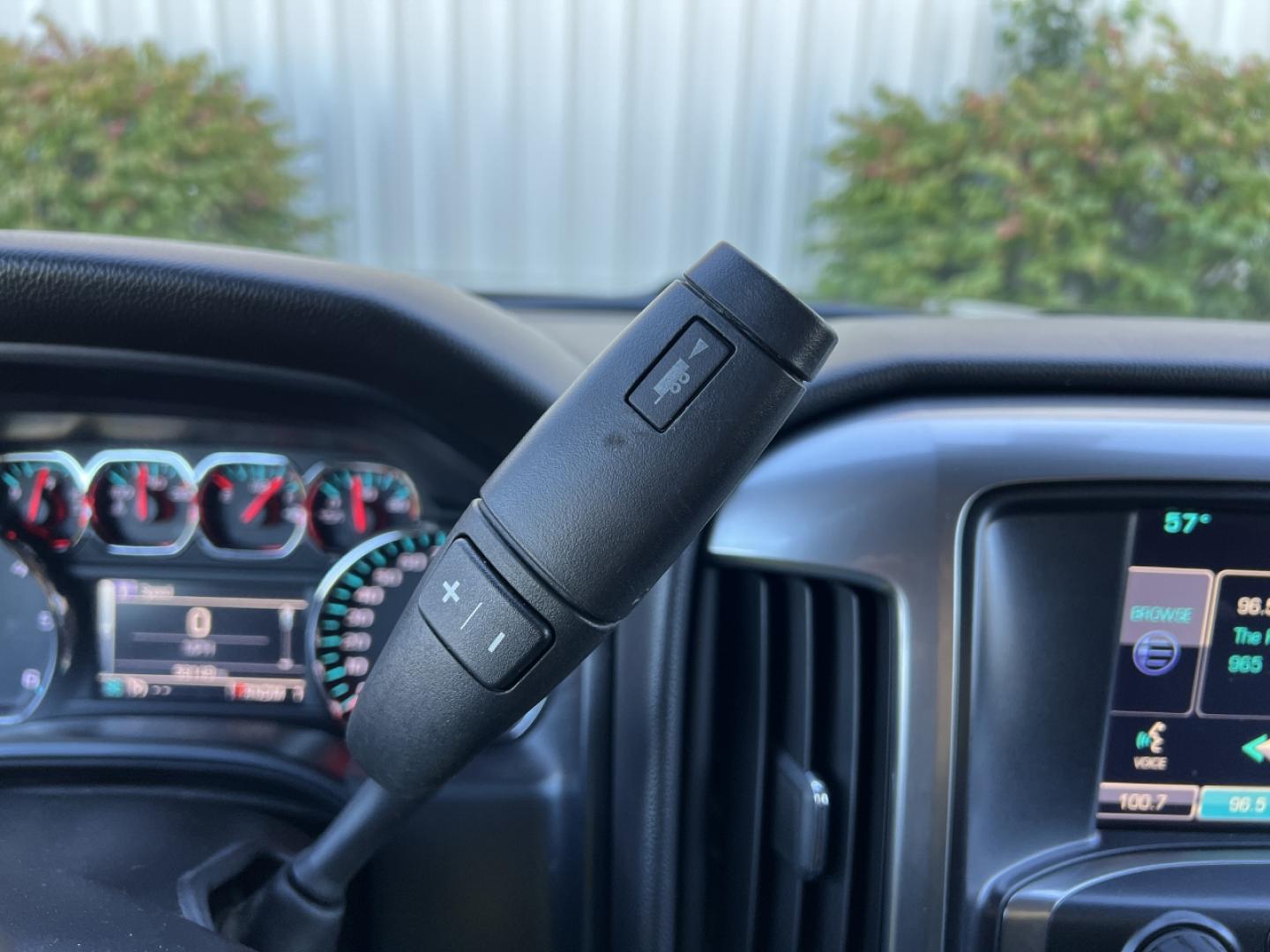 2015 BLACK /Black Cloth Chevrolet Silverado 2500HD LT Crew Cab Long Box 4WD (1GC1KVEG8FF) with an 6.0L V8 engine, Automatic transmission, located at 2990 Old Orchard Rd., Jackson, MO, 63755, 37.354214, -89.612106 - 2015 Chevrolet Silverado 2500HD LT 1-Owner Only 58xxx miles 4x4 6.0L V8 Automatic Backup Camera Power Driver Seat Bluetooth Remote Start Cruise Power Windows/Locks/Mirrors We have financing available and we accept trades! Fill out a credit application on our website or come by today! If - Photo#23