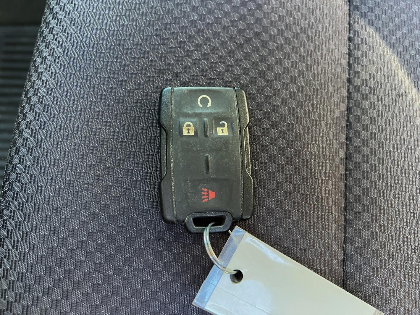 2015 BLACK /Black Cloth Chevrolet Silverado 2500HD LT Crew Cab Long Box 4WD (1GC1KVEG8FF) with an 6.0L V8 engine, Automatic transmission, located at 2990 Old Orchard Rd., Jackson, MO, 63755, 37.354214, -89.612106 - 2015 Chevrolet Silverado 2500HD LT 1-Owner Only 58xxx miles 4x4 6.0L V8 Automatic Backup Camera Power Driver Seat Bluetooth Remote Start Cruise Power Windows/Locks/Mirrors We have financing available and we accept trades! Fill out a credit application on our website or come by today! If - Photo#5