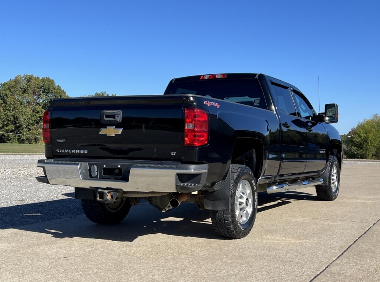 2015 BLACK /Black Cloth Chevrolet Silverado 2500HD LT Crew Cab Long Box 4WD (1GC1KVEG8FF) with an 6.0L V8 engine, Automatic transmission, located at 2990 Old Orchard Rd., Jackson, MO, 63755, 37.354214, -89.612106 - 2015 Chevrolet Silverado 2500HD LT 1-Owner Only 58xxx miles 4x4 6.0L V8 Automatic Backup Camera Power Driver Seat Bluetooth Remote Start Cruise Power Windows/Locks/Mirrors We have financing available and we accept trades! Fill out a credit application on our website or come by today! If - Photo#9