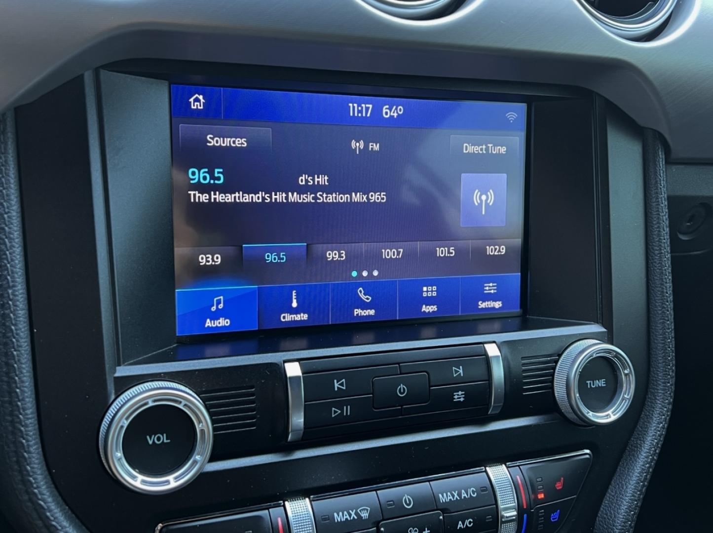 2022 BLUE /Black Leather Ford Mustang EcoBoost Premium Convertible (1FATP8UH4N5) with an 2.3L 4 Cyl. engine, Automatic transmission, located at 506 S. Kingshighway, Cape Girardeau, MO, 63703, (573) 235-5000, 37.294991, -89.553635 - 2022 Ford Mustang Ecoboost Premium 59xxx miles Rear Wheel Drive 2.3L 4 Cyl. Automatic Leather Power/Heated/Cooled Seats Backup Camera Bluetooth Remote Start Cruise Power Windows/Locks/Mirrors We have financing available and we accept trades! Fill out a credit application on our website o - Photo#25