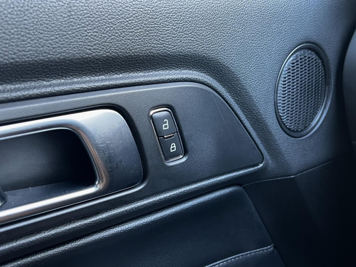 2022 BLUE /Black Leather Ford Mustang EcoBoost Premium Convertible (1FATP8UH4N5) with an 2.3L 4 Cyl. engine, Automatic transmission, located at 506 S. Kingshighway, Cape Girardeau, MO, 63703, (573) 235-5000, 37.294991, -89.553635 - 2022 Ford Mustang Ecoboost Premium 59xxx miles Rear Wheel Drive 2.3L 4 Cyl. Automatic Leather Power/Heated/Cooled Seats Backup Camera Bluetooth Remote Start Cruise Power Windows/Locks/Mirrors We have financing available and we accept trades! Fill out a credit application on our website o - Photo#30