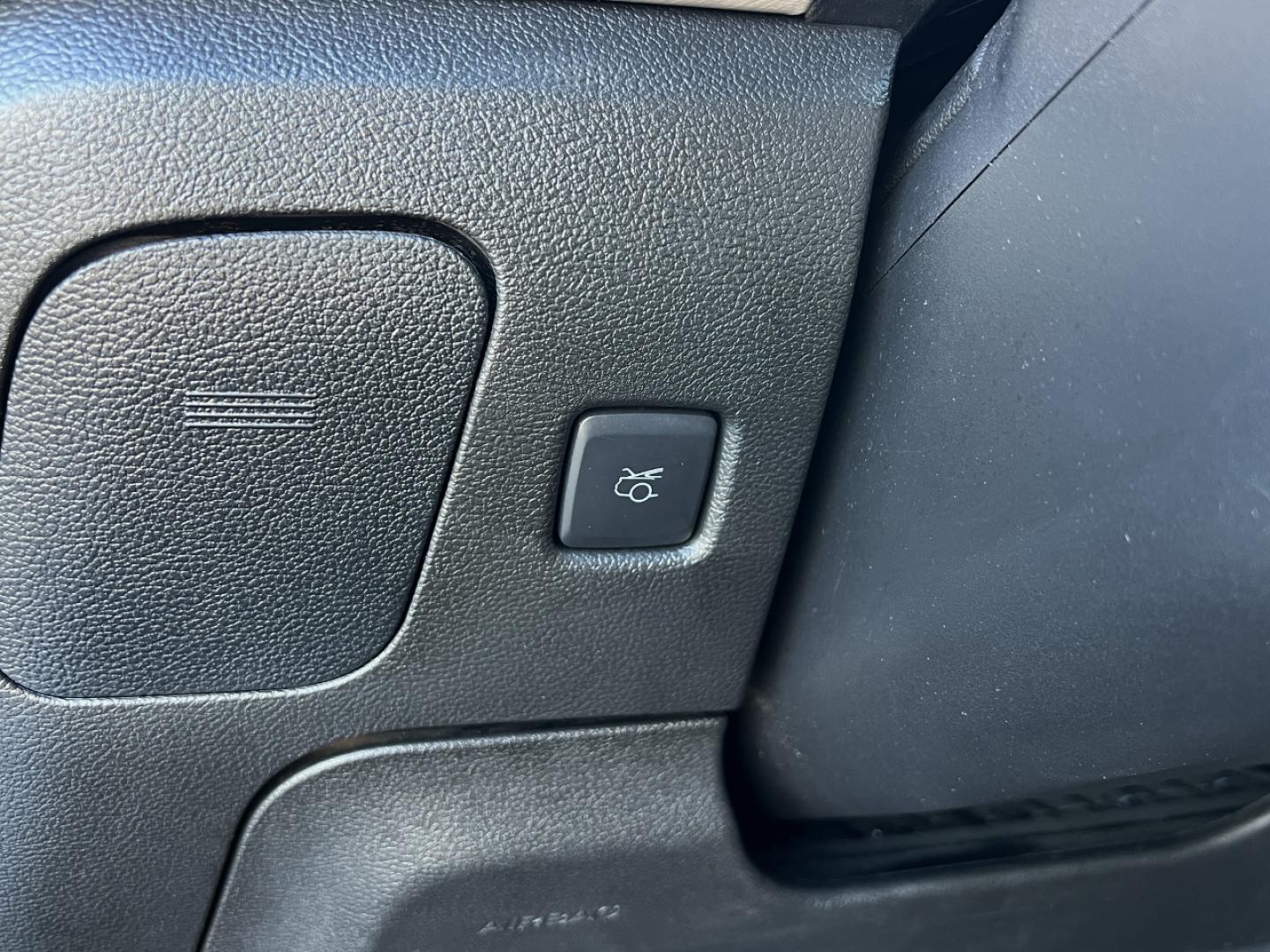 2022 BLUE /Black Leather Ford Mustang EcoBoost Premium Convertible (1FATP8UH4N5) with an 2.3L 4 Cyl. engine, Automatic transmission, located at 506 S. Kingshighway, Cape Girardeau, MO, 63703, (573) 235-5000, 37.294991, -89.553635 - 2022 Ford Mustang Ecoboost Premium 59xxx miles Rear Wheel Drive 2.3L 4 Cyl. Automatic Leather Power/Heated/Cooled Seats Backup Camera Bluetooth Remote Start Cruise Power Windows/Locks/Mirrors We have financing available and we accept trades! Fill out a credit application on our website o - Photo#33