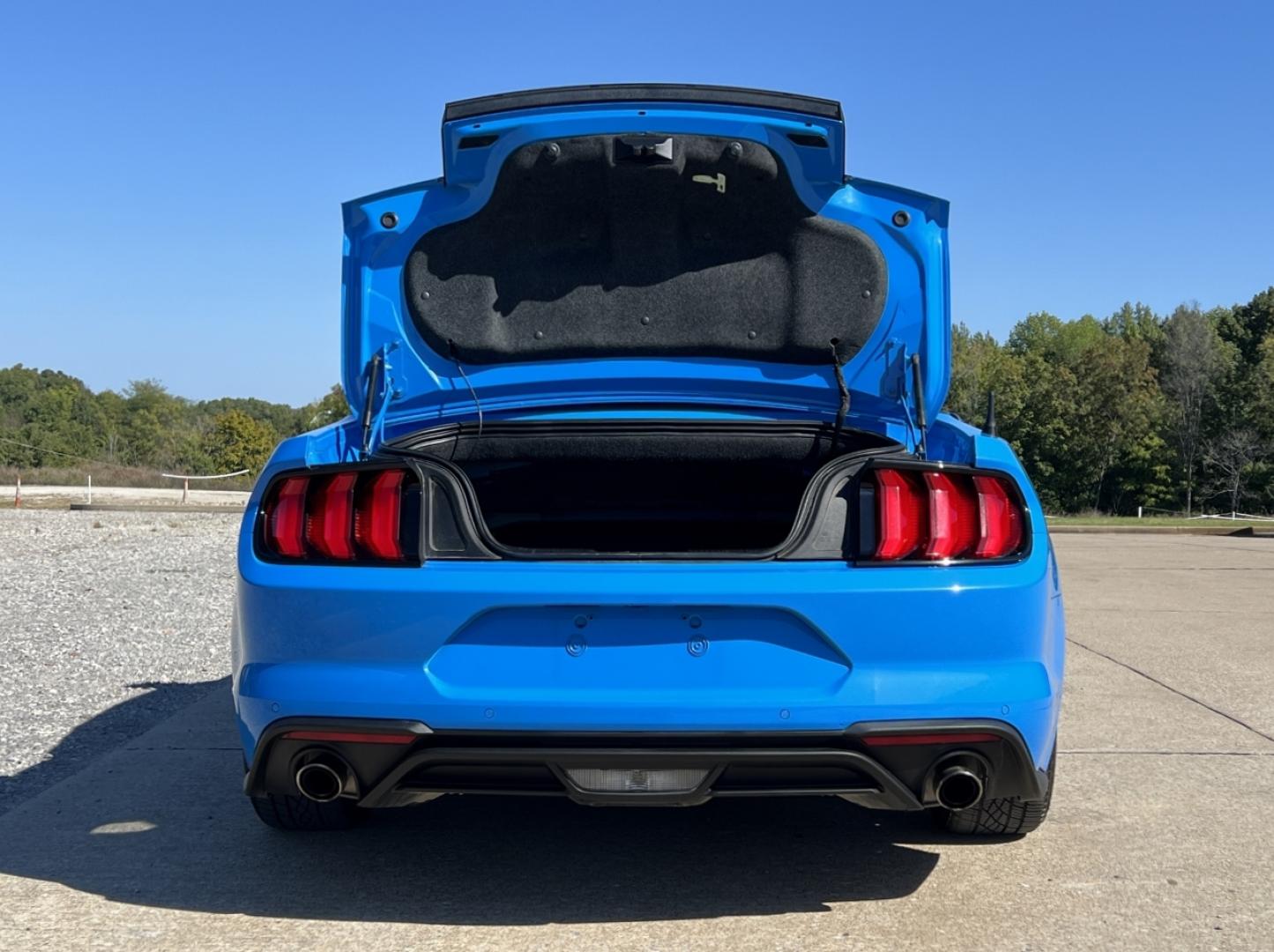 2022 BLUE /Black Leather Ford Mustang EcoBoost Premium Convertible (1FATP8UH4N5) with an 2.3L 4 Cyl. engine, Automatic transmission, located at 506 S. Kingshighway, Cape Girardeau, MO, 63703, (573) 235-5000, 37.294991, -89.553635 - 2022 Ford Mustang Ecoboost Premium 59xxx miles Rear Wheel Drive 2.3L 4 Cyl. Automatic Leather Power/Heated/Cooled Seats Backup Camera Bluetooth Remote Start Cruise Power Windows/Locks/Mirrors We have financing available and we accept trades! Fill out a credit application on our website o - Photo#21