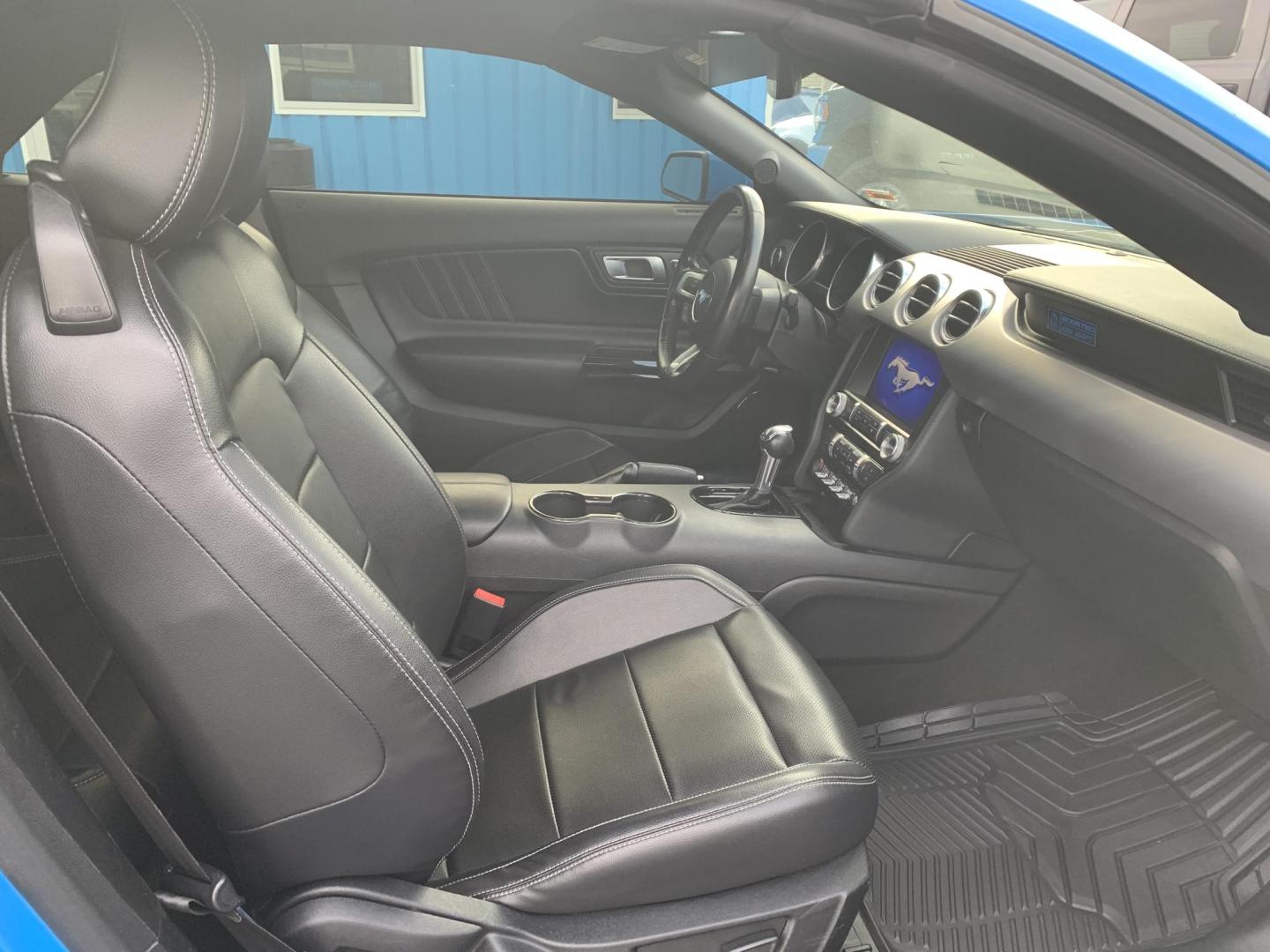2022 BLUE /Black Leather Ford Mustang EcoBoost Premium Convertible (1FATP8UH4N5) with an 2.3L 4 Cyl. engine, Automatic transmission, located at 506 S. Kingshighway, Cape Girardeau, MO, 63703, (573) 235-5000, 37.294991, -89.553635 - 2022 Ford Mustang Ecoboost Premium 59xxx miles Rear Wheel Drive 2.3L 4 Cyl. Automatic Leather Power/Heated/Cooled Seats Backup Camera Bluetooth Remote Start Cruise Power Windows/Locks/Mirrors We have financing available and we accept trades! Fill out a credit application on our website o - Photo#23