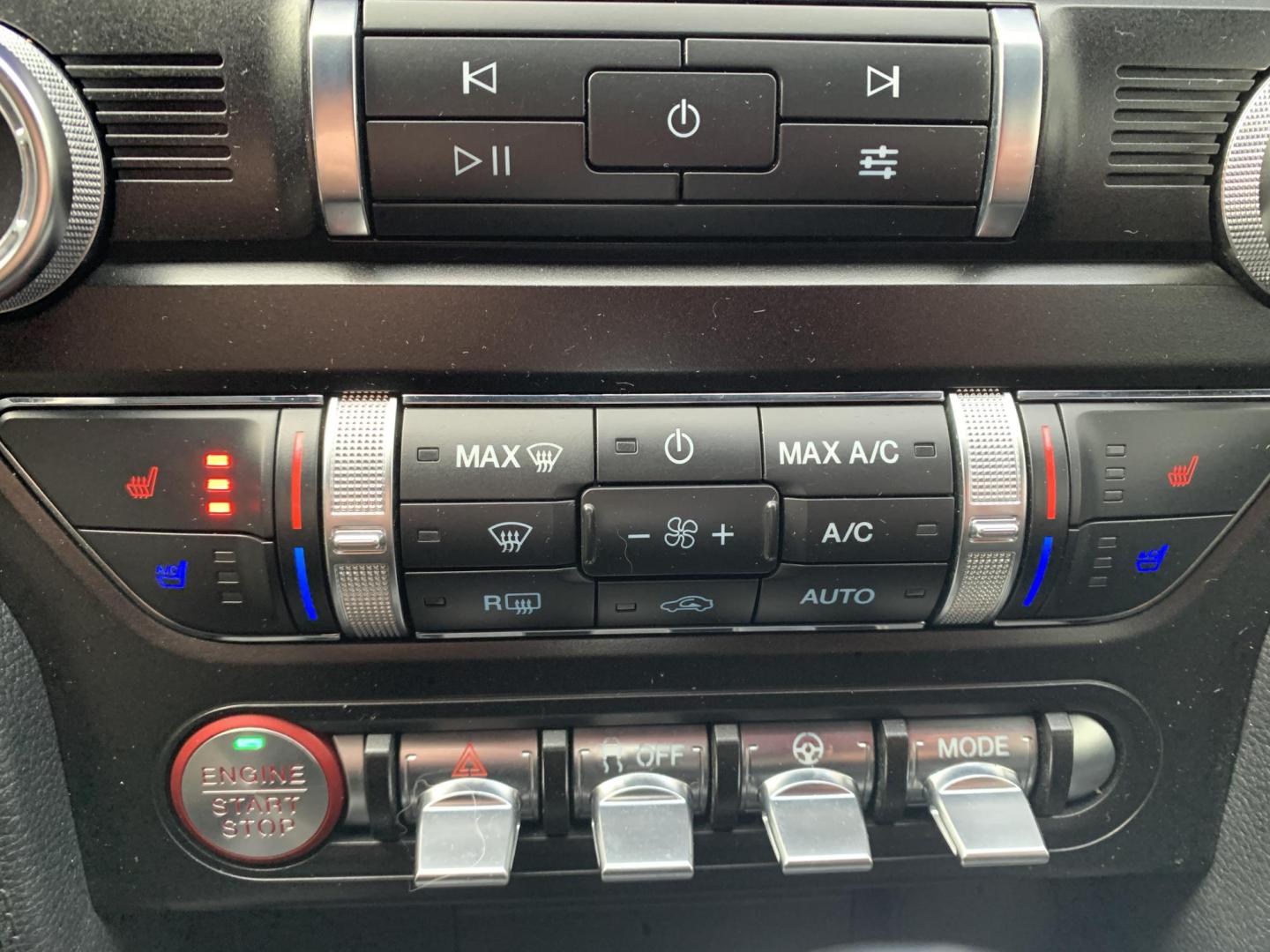 2022 BLUE /Black Leather Ford Mustang EcoBoost Premium Convertible (1FATP8UH4N5) with an 2.3L 4 Cyl. engine, Automatic transmission, located at 506 S. Kingshighway, Cape Girardeau, MO, 63703, (573) 235-5000, 37.294991, -89.553635 - 2022 Ford Mustang Ecoboost Premium 59xxx miles Rear Wheel Drive 2.3L 4 Cyl. Automatic Leather Power/Heated/Cooled Seats Backup Camera Bluetooth Remote Start Cruise Power Windows/Locks/Mirrors We have financing available and we accept trades! Fill out a credit application on our website o - Photo#32