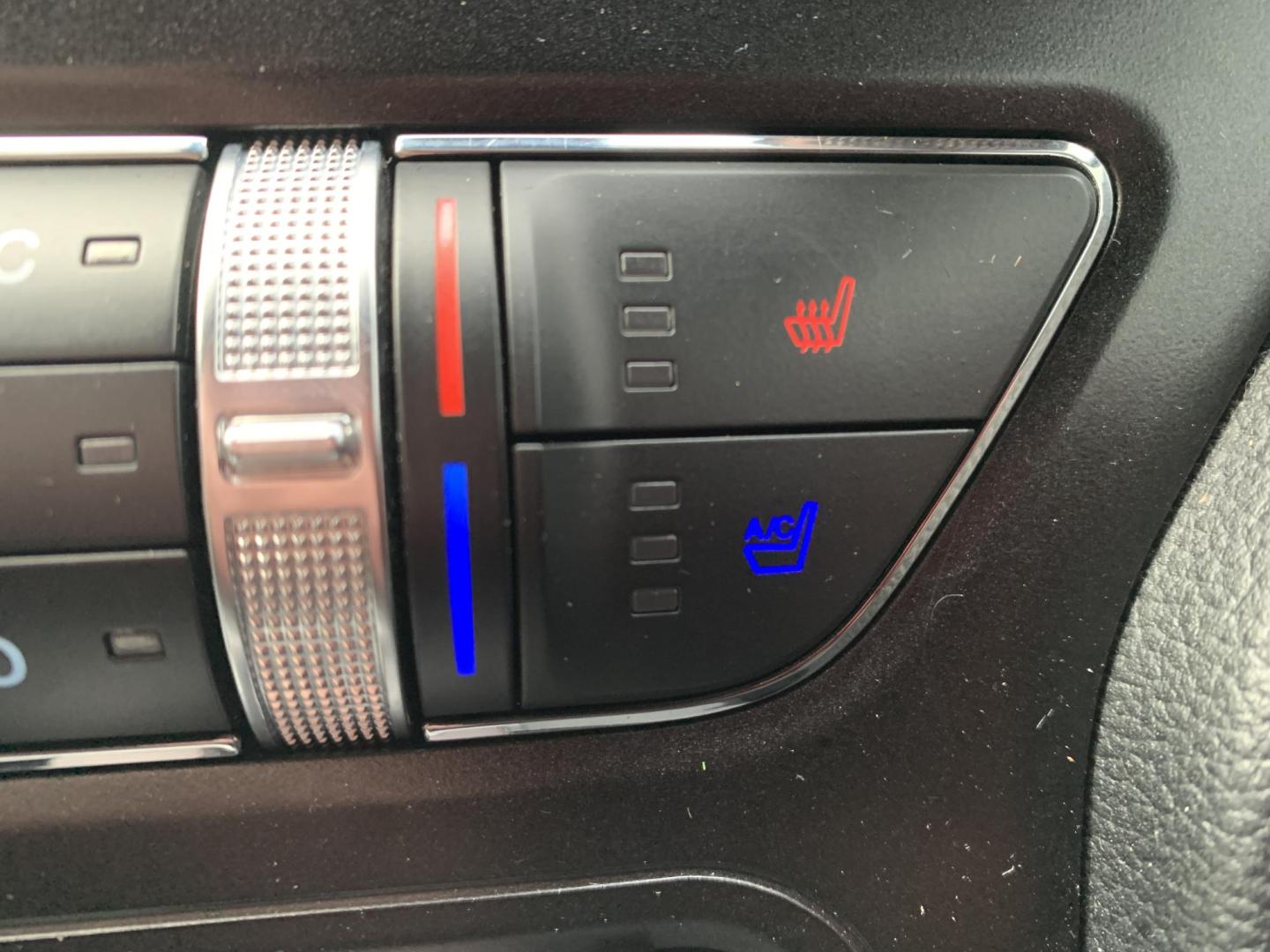 2022 BLUE /Black Leather Ford Mustang EcoBoost Premium Convertible (1FATP8UH4N5) with an 2.3L 4 Cyl. engine, Automatic transmission, located at 506 S. Kingshighway, Cape Girardeau, MO, 63703, (573) 235-5000, 37.294991, -89.553635 - 2022 Ford Mustang Ecoboost Premium 59xxx miles Rear Wheel Drive 2.3L 4 Cyl. Automatic Leather Power/Heated/Cooled Seats Backup Camera Bluetooth Remote Start Cruise Power Windows/Locks/Mirrors We have financing available and we accept trades! Fill out a credit application on our website o - Photo#36