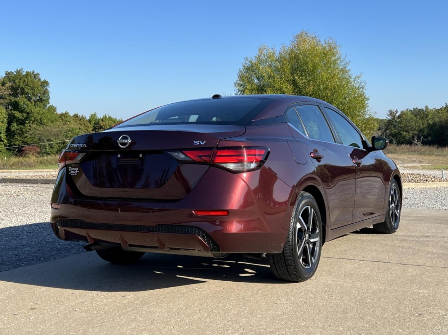 2024 BURGUNDY /Black Cloth Nissan Sentra SV (3N1AB8CV6RY) with an 2.0L 4 Cyl. engine, CVT transmission, located at 2990 Old Orchard Rd., Jackson, MO, 63755, 37.354214, -89.612106 - 2024 Nissan Sentra SV 1-Owner 88xxx miles Front Wheel Drive 2.0L 4 Cyl. Automatic Backup Camera Bluetooth Cruise Power Windows/Locks/Mirrors We have financing available and we accept trades! Fill out a credit application on our website or come by today! If you have any questions, give us - Photo#6