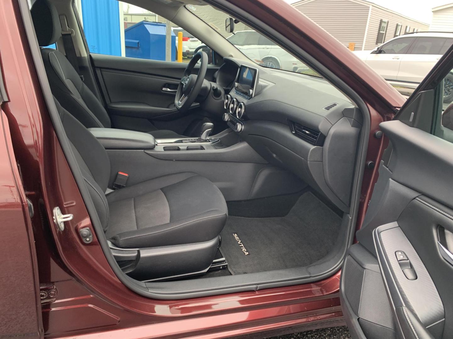 2024 BURGUNDY /Black Cloth Nissan Sentra SV (3N1AB8CV6RY) with an 2.0L 4 Cyl. engine, Automatic transmission, located at 506 S. Kingshighway, Cape Girardeau, MO, 63703, (573) 235-5000, 37.294991, -89.553635 - 2024 Nissan Sentra SV 1-Owner 88xxx miles Front Wheel Drive 2.0L 4 Cyl. Automatic Backup Camera Bluetooth Cruise Power Windows/Locks/Mirrors We have financing available and we accept trades! Fill out a credit application on our website or come by today! If you have any questions, give u - Photo#11