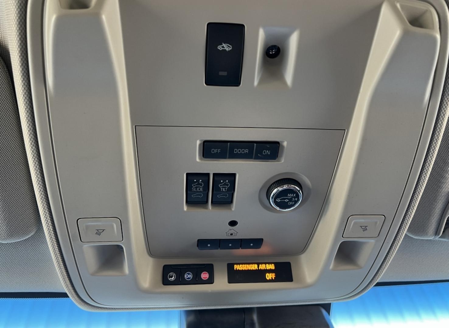 2019 WHITE /Brown Leather Cadillac Escalade Luxury 4WD (1GYS4BKJ8KR) with an 6.2L V8 engine, Automatic transmission, located at 2990 Old Orchard Rd., Jackson, MO, 63755, 37.354214, -89.612106 - 2019 Cadillac Escalade Luxury 135xxx miles 4 Wheel Drive 6.2L V8 Automatic Leather 3rd Row Navigation Rear Entertainment Backup Camera Power/Heated/Cooled Seats Heated Rear Seats Heated Steering Wheel Bluetooth Remote Start Head Up Display Cruise Power Windows/Locks/Mirrors We have - Photo#37