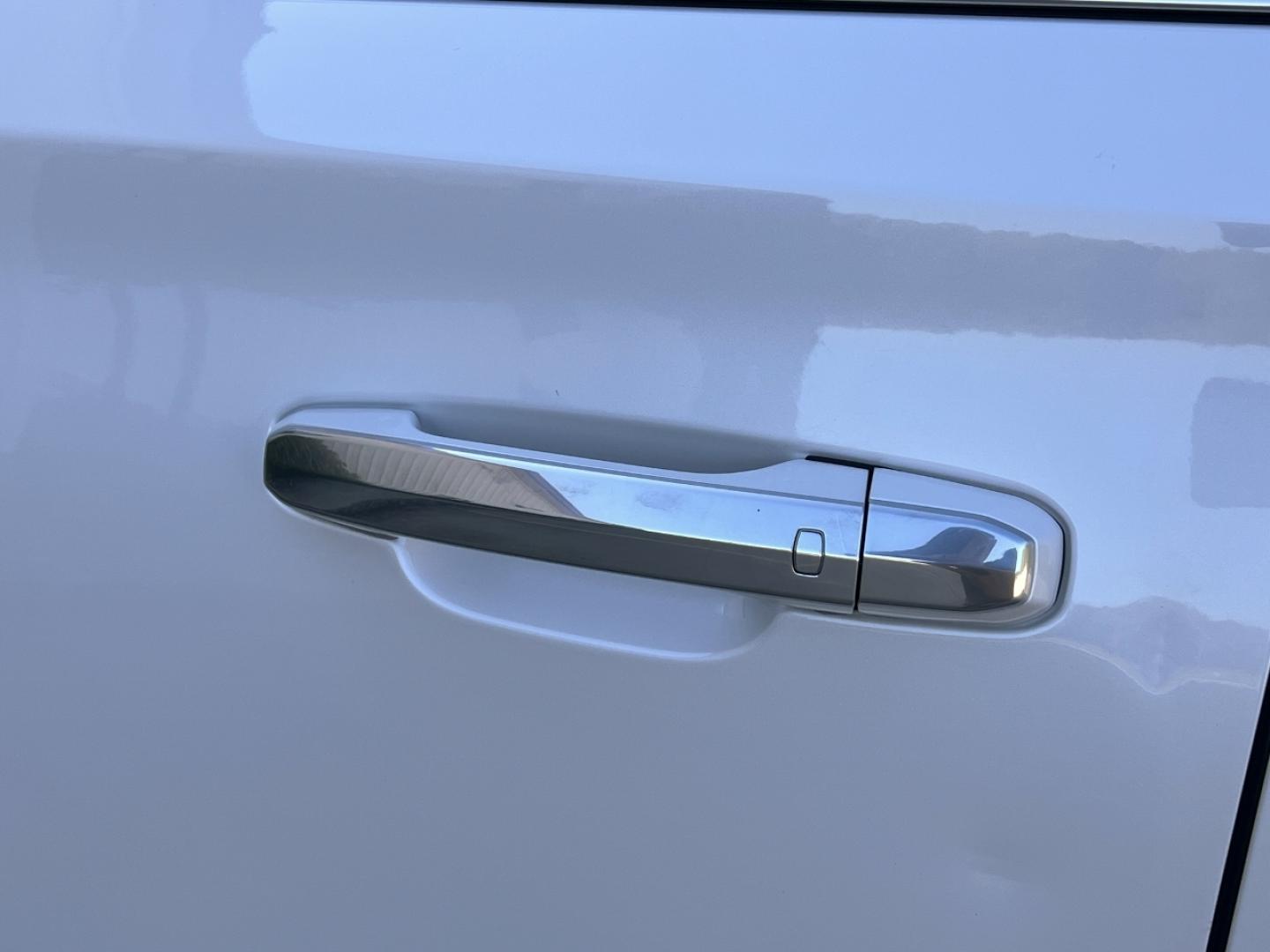 2019 WHITE /Brown Leather Cadillac Escalade Luxury 4WD (1GYS4BKJ8KR) with an 6.2L V8 engine, Automatic transmission, located at 2990 Old Orchard Rd., Jackson, MO, 63755, 37.354214, -89.612106 - 2019 Cadillac Escalade Luxury 135xxx miles 4 Wheel Drive 6.2L V8 Automatic Leather 3rd Row Navigation Rear Entertainment Backup Camera Power/Heated/Cooled Seats Heated Rear Seats Heated Steering Wheel Bluetooth Remote Start Head Up Display Cruise Power Windows/Locks/Mirrors We have - Photo#42