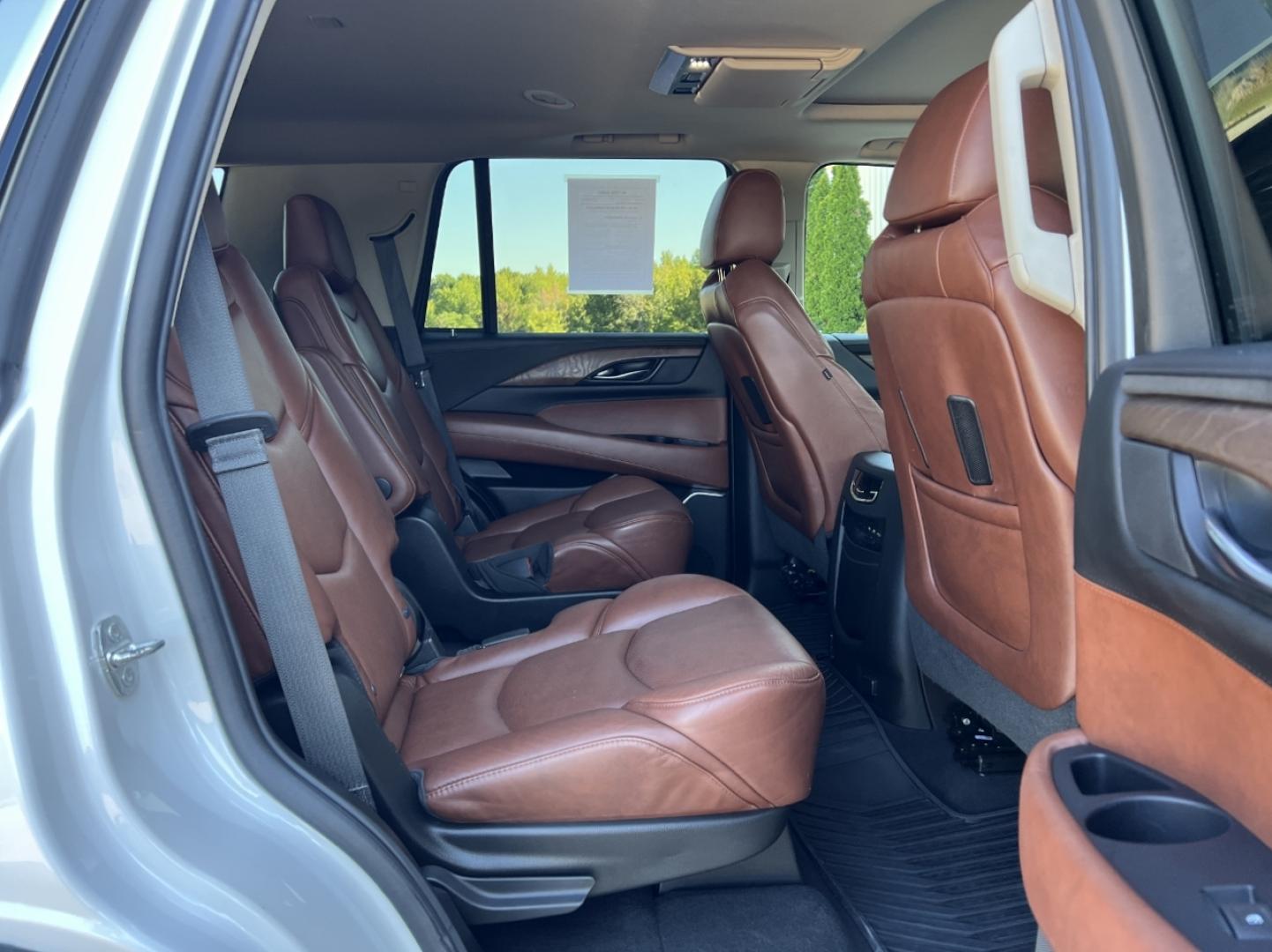 2019 WHITE /Brown Leather Cadillac Escalade Luxury 4WD (1GYS4BKJ8KR) with an 6.2L V8 engine, Automatic transmission, located at 2990 Old Orchard Rd., Jackson, MO, 63755, 37.354214, -89.612106 - 2019 Cadillac Escalade Luxury 135xxx miles 4 Wheel Drive 6.2L V8 Automatic Leather 3rd Row Navigation Rear Entertainment Backup Camera Power/Heated/Cooled Seats Heated Rear Seats Heated Steering Wheel Bluetooth Remote Start Head Up Display Cruise Power Windows/Locks/Mirrors We have - Photo#24