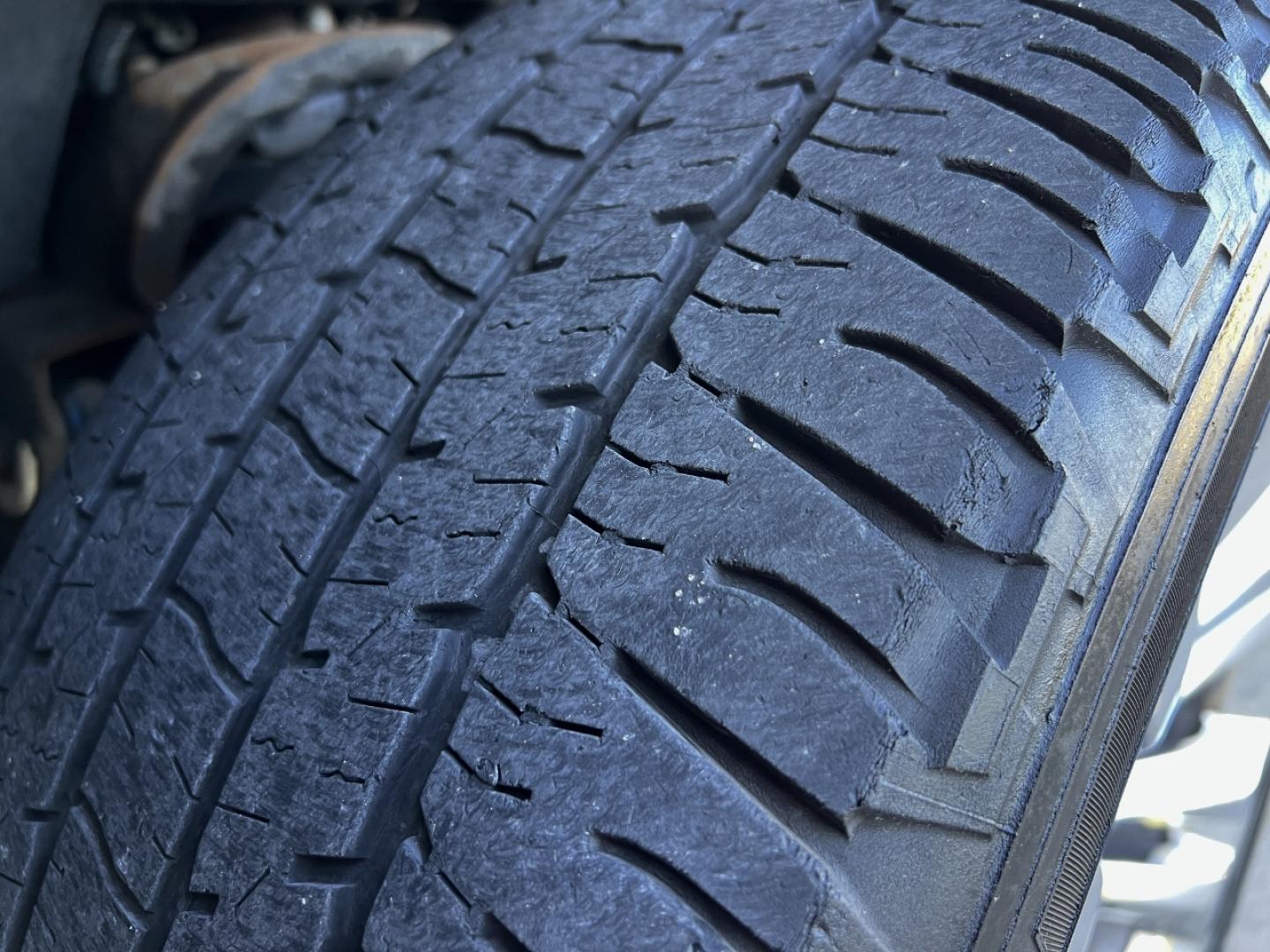 2019 WHITE /Brown Leather Cadillac Escalade Luxury 4WD (1GYS4BKJ8KR) with an 6.2L V8 engine, Automatic transmission, located at 2990 Old Orchard Rd., Jackson, MO, 63755, 37.354214, -89.612106 - 2019 Cadillac Escalade Luxury 135xxx miles 4 Wheel Drive 6.2L V8 Automatic Leather 3rd Row Navigation Rear Entertainment Backup Camera Power/Heated/Cooled Seats Heated Rear Seats Heated Steering Wheel Bluetooth Remote Start Head Up Display Cruise Power Windows/Locks/Mirrors We have - Photo#45