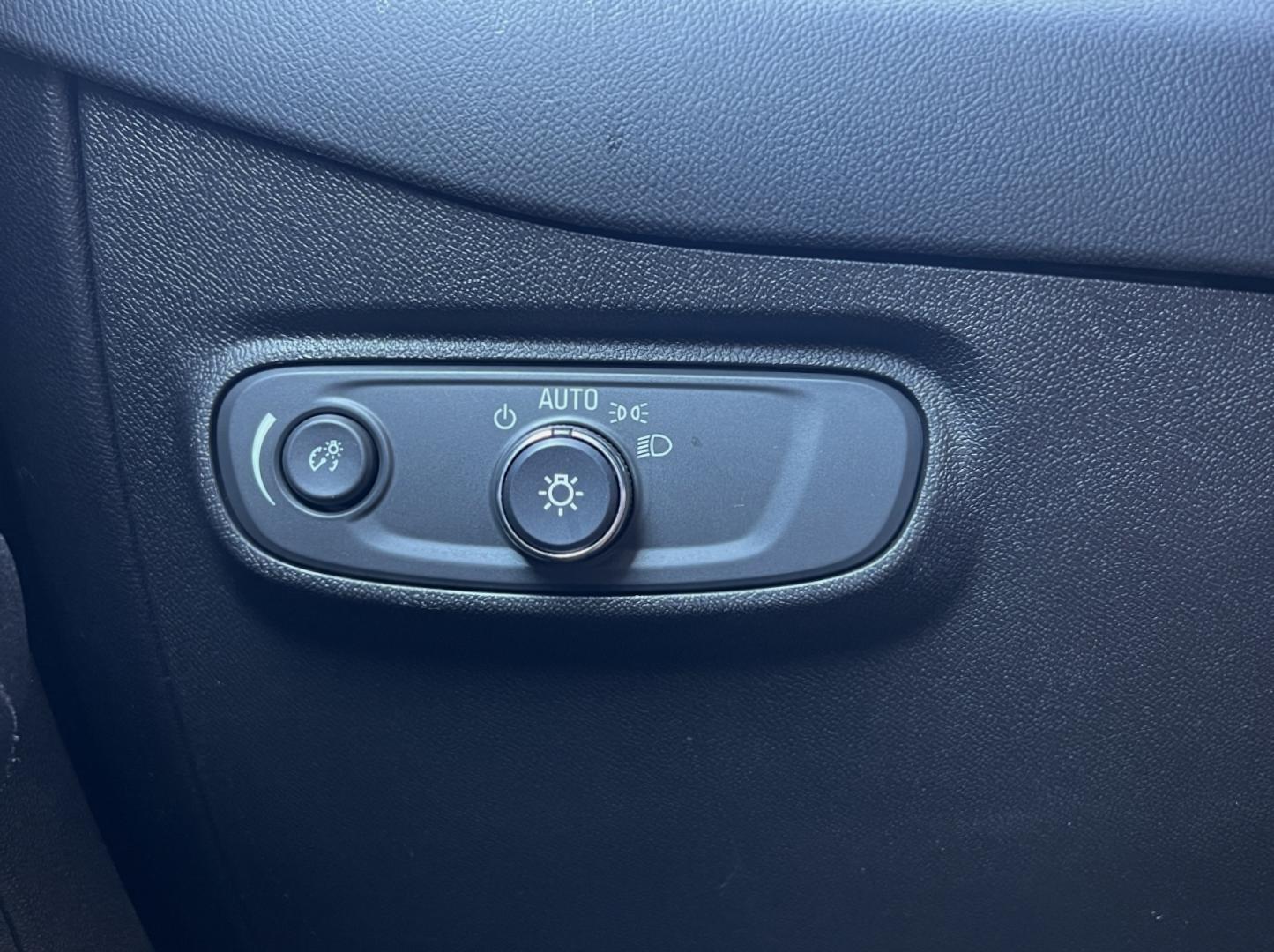 2018 TAN /Gray Cloth Chevrolet Equinox LT 2WD (3GNAXJEV9JS) with an 1.5L 4 Cyl. TURBO engine, Automatic transmission, located at 2990 Old Orchard Rd., Jackson, MO, 63755, 37.354214, -89.612106 - 2018 Chevrolet Equinox LT 1-Owner 157xxx miles Front Wheel Drive 1.5L 4 Cyl. Automatic Backup Camera Heated Seats Power Driver Seat Bluetooth Remote Start Cruise Power Windows/Locks/Mirrors We have financing available and we accept trades! Fill out a credit application on our website or - Photo#31