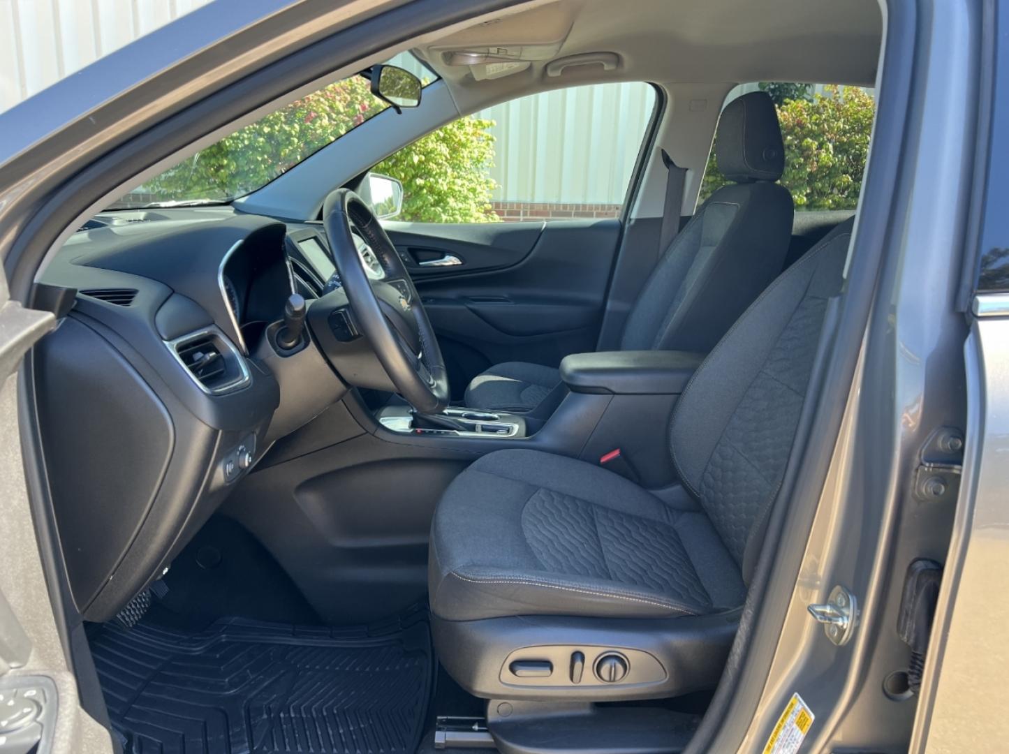 2018 TAN /Gray Cloth Chevrolet Equinox LT 2WD (3GNAXJEV9JS) with an 1.5L 4 Cyl. TURBO engine, Automatic transmission, located at 2990 Old Orchard Rd., Jackson, MO, 63755, 37.354214, -89.612106 - 2018 Chevrolet Equinox LT 1-Owner 157xxx miles Front Wheel Drive 1.5L 4 Cyl. Automatic Backup Camera Heated Seats Power Driver Seat Bluetooth Remote Start Cruise Power Windows/Locks/Mirrors We have financing available and we accept trades! Fill out a credit application on our website or - Photo#14