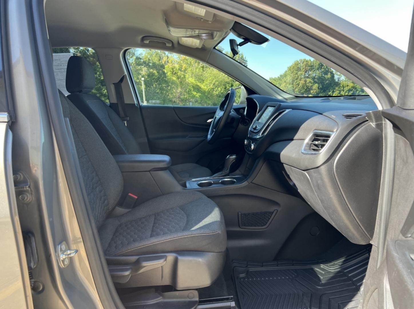 2018 TAN /Gray Cloth Chevrolet Equinox LT 2WD (3GNAXJEV9JS) with an 1.5L 4 Cyl. TURBO engine, Automatic transmission, located at 2990 Old Orchard Rd., Jackson, MO, 63755, 37.354214, -89.612106 - 2018 Chevrolet Equinox LT 1-Owner 157xxx miles Front Wheel Drive 1.5L 4 Cyl. Automatic Backup Camera Heated Seats Power Driver Seat Bluetooth Remote Start Cruise Power Windows/Locks/Mirrors We have financing available and we accept trades! Fill out a credit application on our website or - Photo#16