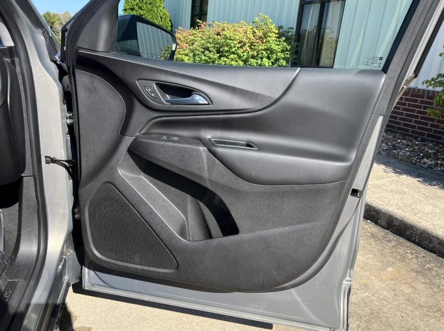 2018 TAN /Gray Cloth Chevrolet Equinox LT 2WD (3GNAXJEV9JS) with an 1.5L 4 Cyl. TURBO engine, Automatic transmission, located at 2990 Old Orchard Rd., Jackson, MO, 63755, 37.354214, -89.612106 - 2018 Chevrolet Equinox LT 1-Owner 157xxx miles Front Wheel Drive 1.5L 4 Cyl. Automatic Backup Camera Heated Seats Power Driver Seat Bluetooth Remote Start Cruise Power Windows/Locks/Mirrors We have financing available and we accept trades! Fill out a credit application on our website or - Photo#15