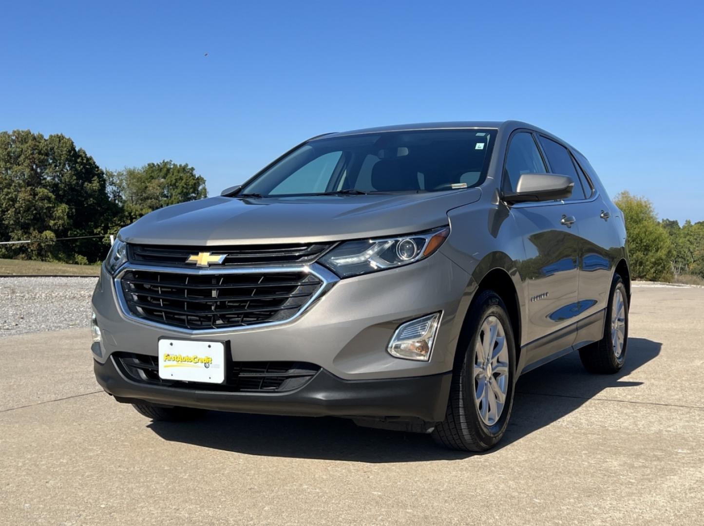 2018 TAN /Gray Cloth Chevrolet Equinox LT 2WD (3GNAXJEV9JS) with an 1.5L 4 Cyl. TURBO engine, Automatic transmission, located at 2990 Old Orchard Rd., Jackson, MO, 63755, 37.354214, -89.612106 - 2018 Chevrolet Equinox LT 1-Owner 157xxx miles Front Wheel Drive 1.5L 4 Cyl. Automatic Backup Camera Heated Seats Power Driver Seat Bluetooth Remote Start Cruise Power Windows/Locks/Mirrors We have financing available and we accept trades! Fill out a credit application on our website or - Photo#6
