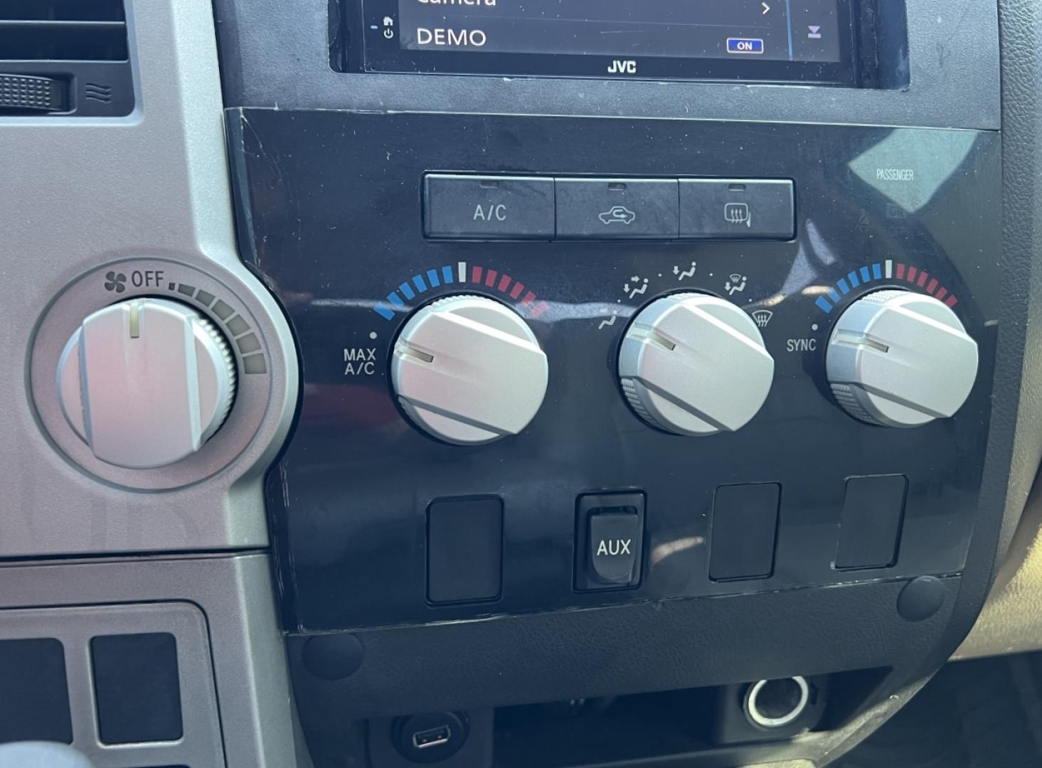 2009 BLACK /Tan Leather Toyota Tundra SR5 5.7L Double Cab 4WD (5TFBV54179X) with an 5.7L V8 engine, Automatic transmission, located at 2990 Old Orchard Rd., Jackson, MO, 63755, 37.354214, -89.612106 - 2009 Toyota Tundra SR5 116xxx miles 4x4 5.7L V8 Automatic Leather Power Driver Seat New Wheels Cruise Power Windows/Locks/Mirrors We have financing available and we accept trades! Fill out a credit application on our website or come by today! If you have any questions, give us a call at ( - Photo#24