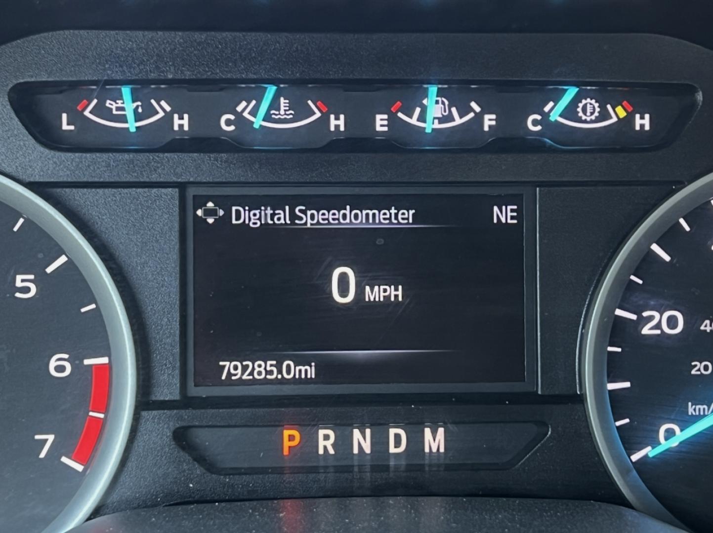 2022 SILVER /Gray Cloth Ford F-250 SD XLT Crew Cab 4WD (1FT7W2BN3NE) with an 7.3L V8 engine, Automatic transmission, located at 2990 Old Orchard Rd., Jackson, MO, 63755, 37.354214, -89.612106 - 2022 Ford F-250 Super Duty XLT 79xxx miles 4x4 7.3L V8 Automatic New Tires Backup Camera Heated Seats Power Driver Seat Bluetooth Cruise Power Windows/Locks/Mirrors We have financing available and we accept trades! Fill out a credit application on our website or come by today! If you ha - Photo#21