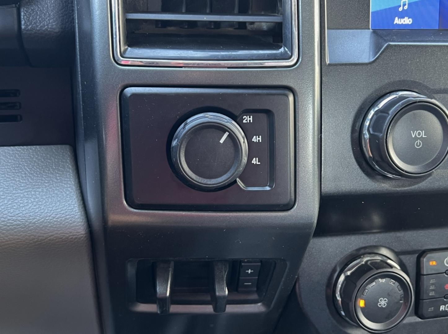 2022 SILVER /Gray Cloth Ford F-250 SD XLT Crew Cab 4WD (1FT7W2BN3NE) with an 7.3L V8 engine, Automatic transmission, located at 2990 Old Orchard Rd., Jackson, MO, 63755, 37.354214, -89.612106 - 2022 Ford F-250 Super Duty XLT 79xxx miles 4x4 7.3L V8 Automatic New Tires Backup Camera Heated Seats Power Driver Seat Bluetooth Cruise Power Windows/Locks/Mirrors We have financing available and we accept trades! Fill out a credit application on our website or come by today! If you ha - Photo#2