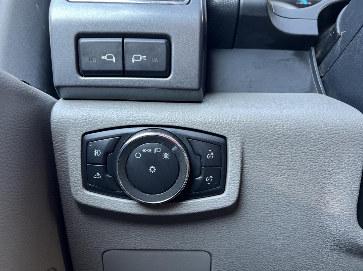 2022 SILVER /Gray Cloth Ford F-250 SD XLT Crew Cab 4WD (1FT7W2BN3NE) with an 7.3L V8 engine, Automatic transmission, located at 2990 Old Orchard Rd., Jackson, MO, 63755, 37.354214, -89.612106 - 2022 Ford F-250 Super Duty XLT 79xxx miles 4x4 7.3L V8 Automatic New Tires Backup Camera Heated Seats Power Driver Seat Bluetooth Cruise Power Windows/Locks/Mirrors We have financing available and we accept trades! Fill out a credit application on our website or come by today! If you ha - Photo#29