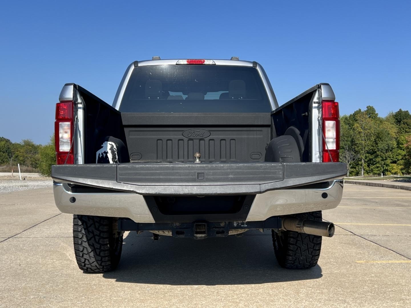 2022 SILVER /Gray Cloth Ford F-250 SD XLT Crew Cab 4WD (1FT7W2BN3NE) with an 7.3L V8 engine, Automatic transmission, located at 2990 Old Orchard Rd., Jackson, MO, 63755, 37.354214, -89.612106 - 2022 Ford F-250 Super Duty XLT 79xxx miles 4x4 7.3L V8 Automatic New Tires Backup Camera Heated Seats Power Driver Seat Bluetooth Cruise Power Windows/Locks/Mirrors We have financing available and we accept trades! Fill out a credit application on our website or come by today! If you ha - Photo#19