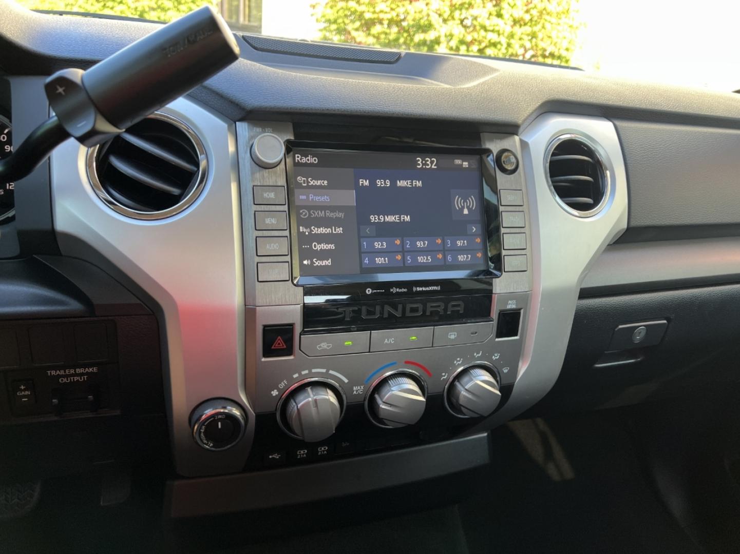 2020 BLACK /Gray Cloth Toyota Tundra SR5 5.7L V8 CrewMax 4WD (5TFDY5F13LX) with an 5.7L V8 engine, Automatic transmission, located at 2990 Old Orchard Rd., Jackson, MO, 63755, 37.354214, -89.612106 - 2020 Toyota Tundra SR5 88xxx miles 4x4 5.7L V8 Automatic Backup Camera Bluetooth Cruise Power Windows/Locks/Mirrors We have financing available and we accept trades! Fill out a credit application on our website or come by today! If you have any questions, give us a call at (573) 204-7777 o - Photo#24