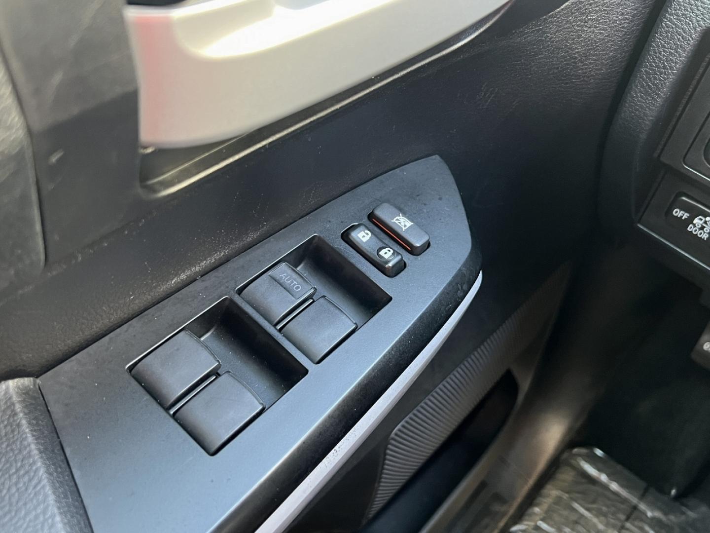 2020 BLACK /Gray Cloth Toyota Tundra SR5 5.7L V8 CrewMax 4WD (5TFDY5F13LX) with an 5.7L V8 engine, Automatic transmission, located at 2990 Old Orchard Rd., Jackson, MO, 63755, 37.354214, -89.612106 - 2020 Toyota Tundra SR5 88xxx miles 4x4 5.7L V8 Automatic Backup Camera Bluetooth Cruise Power Windows/Locks/Mirrors We have financing available and we accept trades! Fill out a credit application on our website or come by today! If you have any questions, give us a call at (573) 204-7777 o - Photo#28