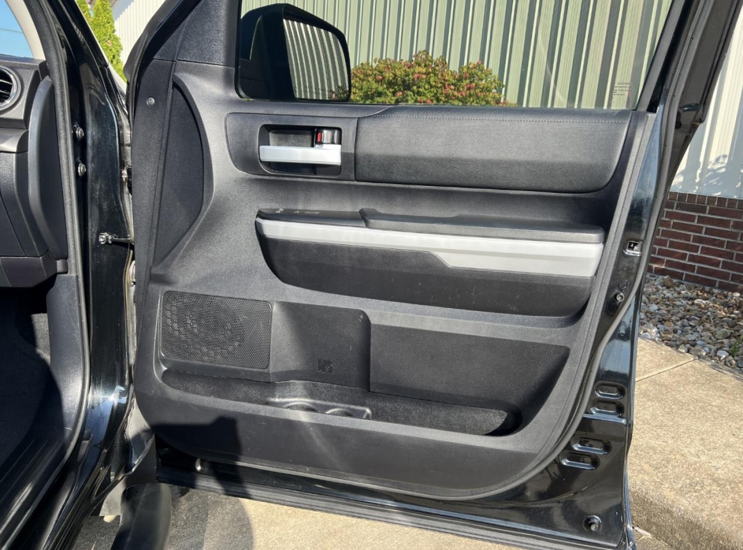 2020 BLACK /Gray Cloth Toyota Tundra SR5 5.7L V8 CrewMax 4WD (5TFDY5F13LX) with an 5.7L V8 engine, Automatic transmission, located at 2990 Old Orchard Rd., Jackson, MO, 63755, 37.354214, -89.612106 - 2020 Toyota Tundra SR5 88xxx miles 4x4 5.7L V8 Automatic Backup Camera Bluetooth Cruise Power Windows/Locks/Mirrors We have financing available and we accept trades! Fill out a credit application on our website or come by today! If you have any questions, give us a call at (573) 204-7777 o - Photo#13