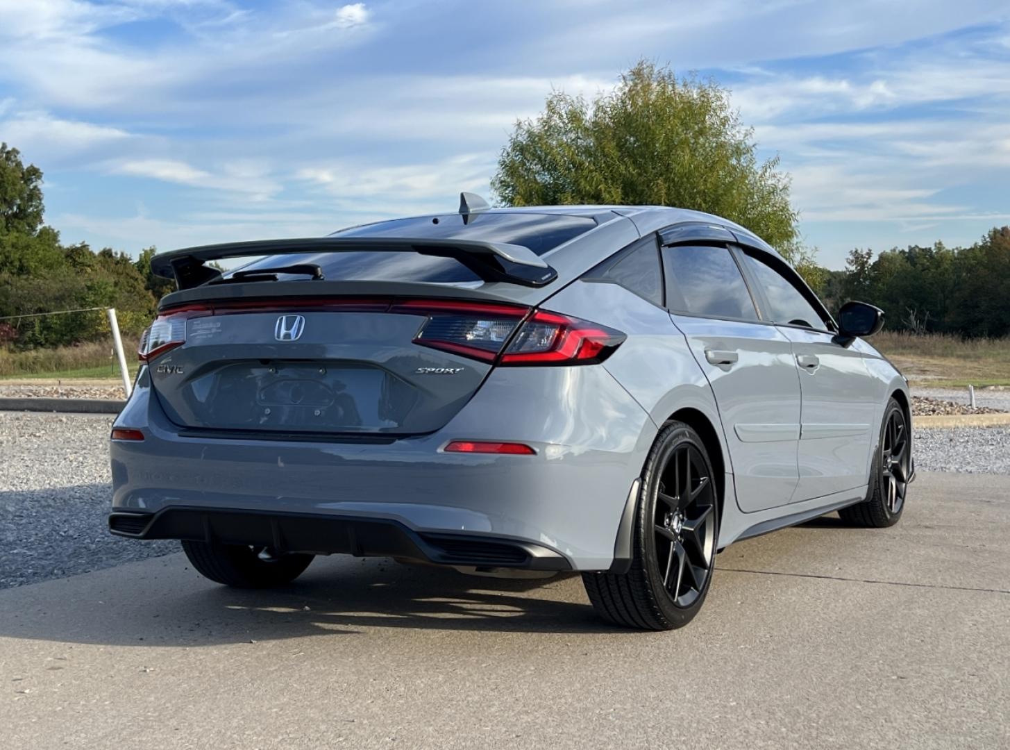 2024 GRAY /Black Cloth Honda Civic Sport Hatchback CVT (19XFL2H87RE) with an 2.0L 4 Cyl. TURBO engine, Automatic transmission, located at 2990 Old Orchard Rd., Jackson, MO, 63755, 37.354214, -89.612106 - 2024 Honda Civic Sport Local 1-Owner Only 10xxx miles Front Wheel Drive 2.0L 4 Cyl. Automatic Backup Camera Bluetooth Remote Start Cruise Power Windows/Locks/Mirrors We have financing available and we accept trades! Fill out a credit application on our website or come by today! If you ha - Photo#7