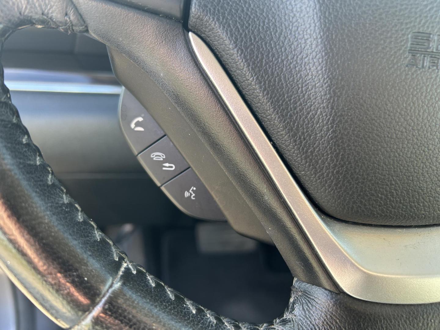 2016 GRAY /Gray Honda CR-V EX-L AWD (5J6RM4H76GL) with an 2.4L L4 DOHC 16V engine, CVT transmission, located at 506 S. Kingshighway, Cape Girardeau, MO, 63703, (573) 235-5000, 37.294991, -89.553635 - 2016 Honda CR-V EX-L 219xxx miles All Wheel Drive 2.4L 4 Cyl. Automatic Leather Backup Camera Power/Heated Seats Sunroof Bluetooth Cruise Power Windows/Locks/Mirrors We have financing available and we accept trades! Fill out a credit application on our website or come by today! If you h - Photo#30