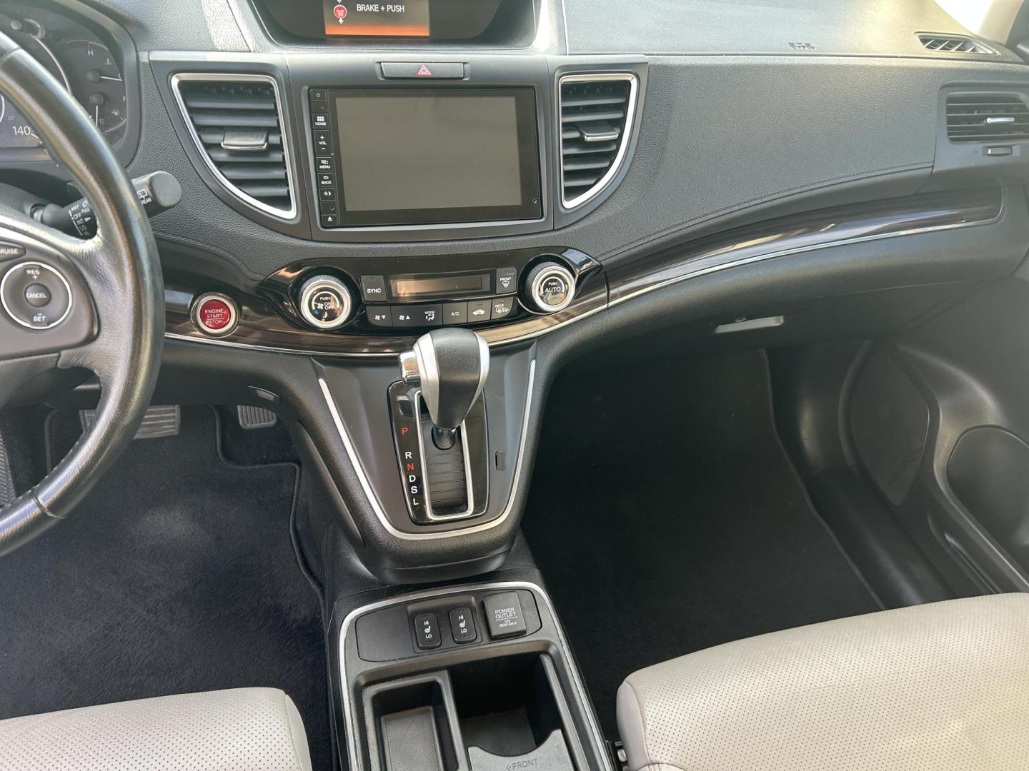 2016 GRAY /Gray Honda CR-V EX-L AWD (5J6RM4H76GL) with an 2.4L L4 DOHC 16V engine, CVT transmission, located at 506 S. Kingshighway, Cape Girardeau, MO, 63703, (573) 235-5000, 37.294991, -89.553635 - 2016 Honda CR-V EX-L 219xxx miles All Wheel Drive 2.4L 4 Cyl. Automatic Leather Backup Camera Power/Heated Seats Sunroof Bluetooth Cruise Power Windows/Locks/Mirrors We have financing available and we accept trades! Fill out a credit application on our website or come by today! If you h - Photo#32