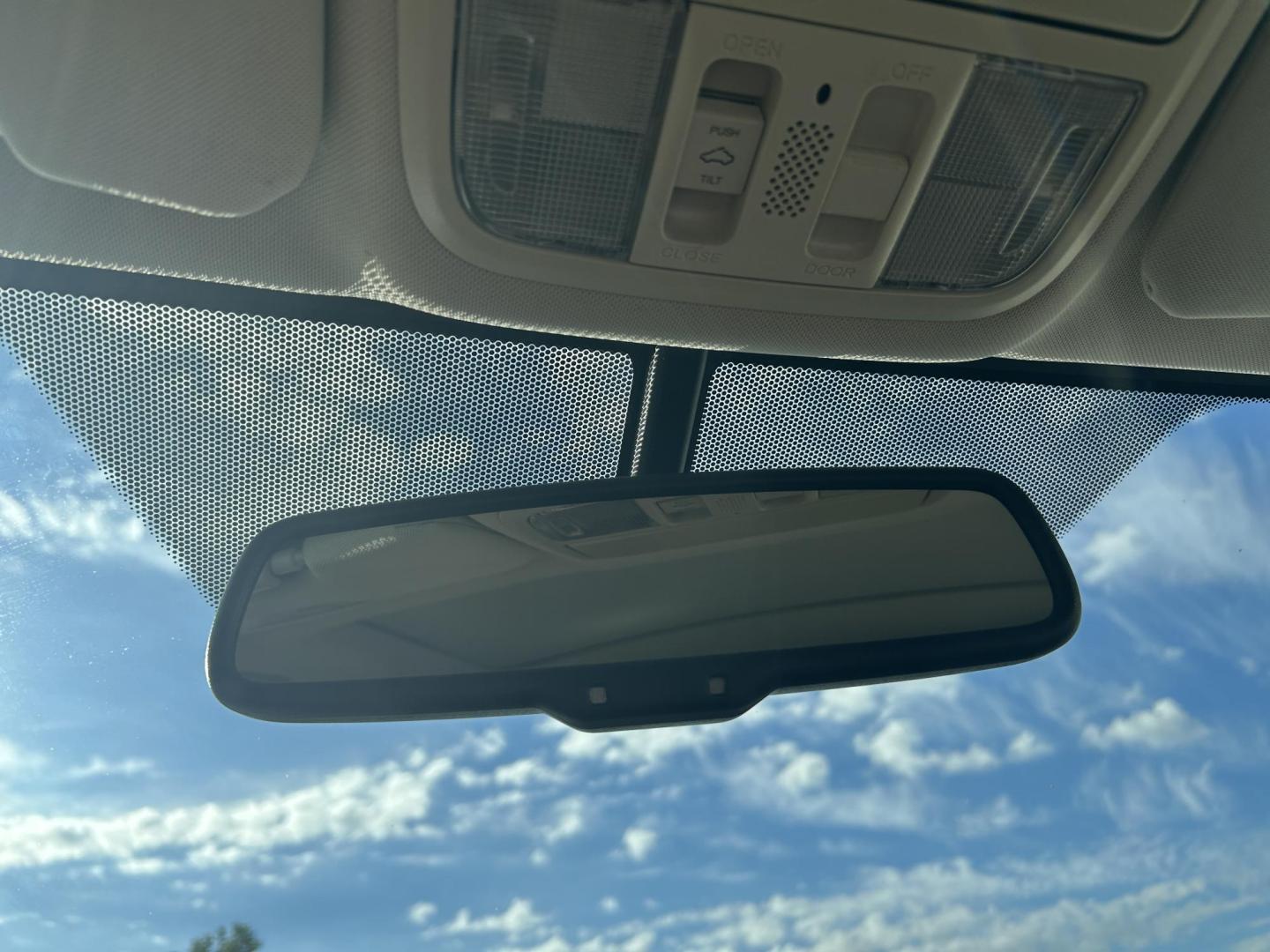 2016 GRAY /Gray Honda CR-V EX-L AWD (5J6RM4H76GL) with an 2.4L L4 DOHC 16V engine, CVT transmission, located at 506 S. Kingshighway, Cape Girardeau, MO, 63703, (573) 235-5000, 37.294991, -89.553635 - 2016 Honda CR-V EX-L 219xxx miles All Wheel Drive 2.4L 4 Cyl. Automatic Leather Backup Camera Power/Heated Seats Sunroof Bluetooth Cruise Power Windows/Locks/Mirrors We have financing available and we accept trades! Fill out a credit application on our website or come by today! If you h - Photo#37