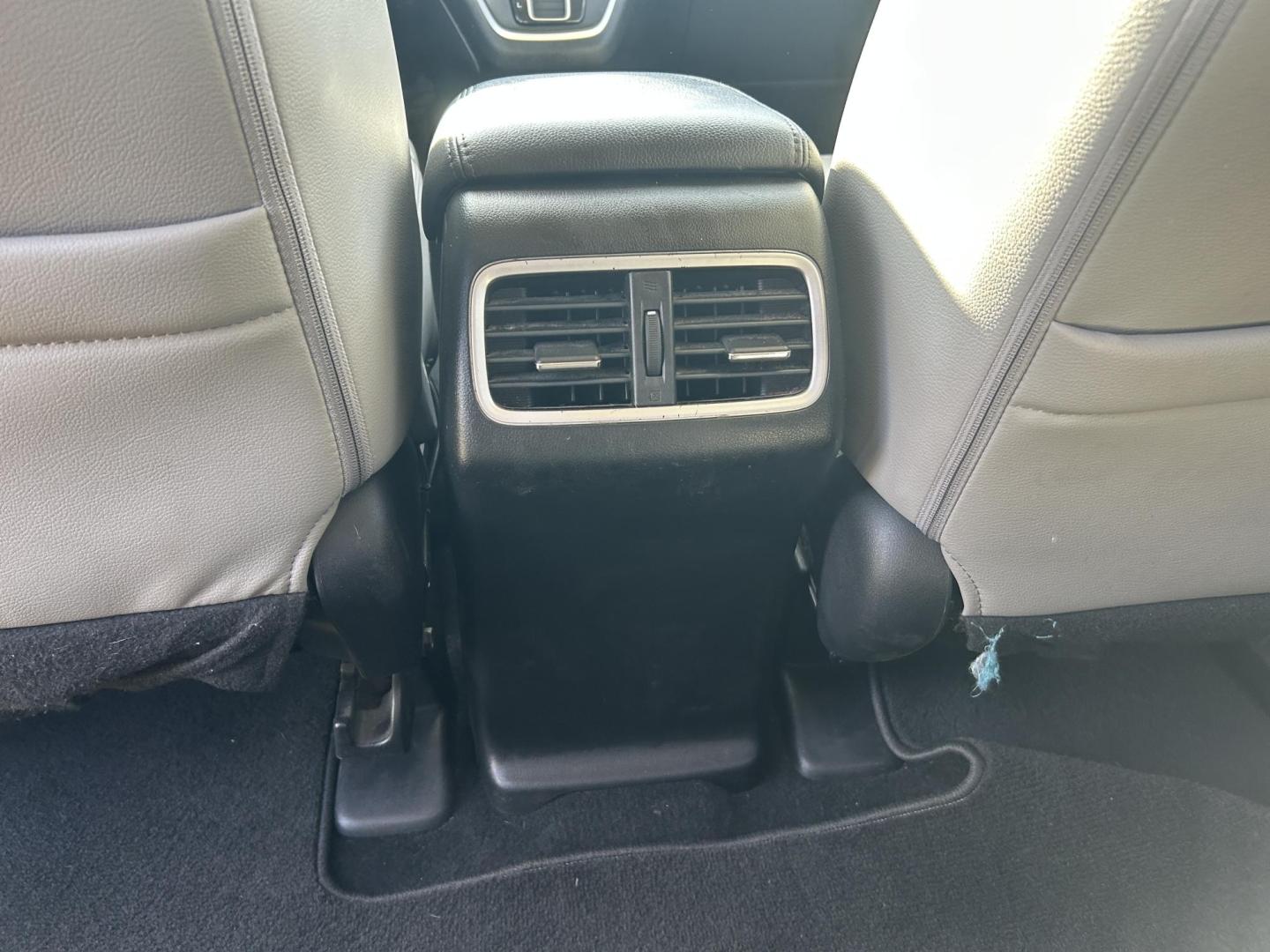 2016 GRAY /Gray Honda CR-V EX-L AWD (5J6RM4H76GL) with an 2.4L L4 DOHC 16V engine, CVT transmission, located at 506 S. Kingshighway, Cape Girardeau, MO, 63703, (573) 235-5000, 37.294991, -89.553635 - 2016 Honda CR-V EX-L 219xxx miles All Wheel Drive 2.4L 4 Cyl. Automatic Leather Backup Camera Power/Heated Seats Sunroof Bluetooth Cruise Power Windows/Locks/Mirrors We have financing available and we accept trades! Fill out a credit application on our website or come by today! If you h - Photo#39