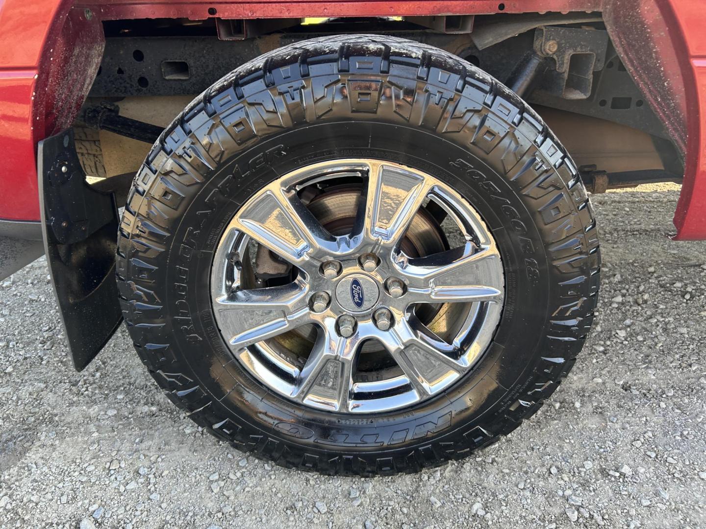 2015 MAROON /Gray Ford F-150 XLT SuperCrew 6.5-ft. Bed 4WD (1FTEW1EP7FK) with an 2.7L V6 DOHC 24V engine, 6-Speed Automatic transmission, located at 506 S. Kingshighway, Cape Girardeau, MO, 63703, (573) 235-5000, 37.294991, -89.553635 - 2015 Ford F-150 XLT 199xxx miles 4x4 2.7L V6 Automatic Backup Camera Heated Front Seats Power Driver Seat Bluetooth Cruise Power Windows/Locks/Mirrors We have financing available and we accept trades! Fill out a credit application on our website or come by today! If you have any question - Photo#45
