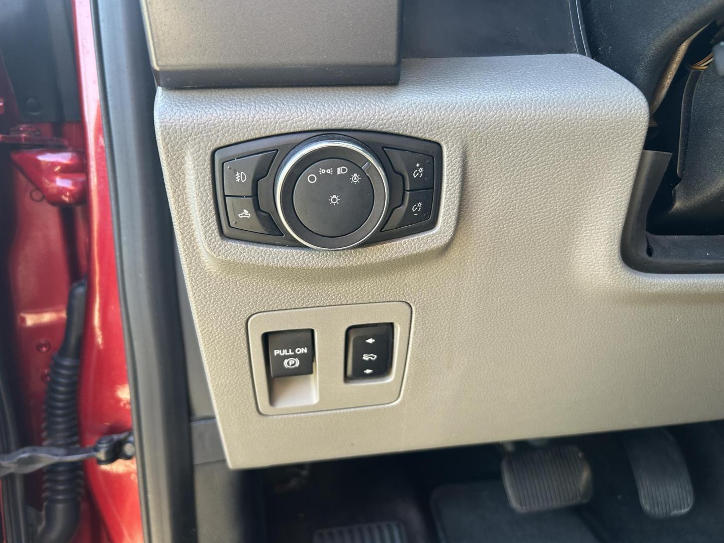 2015 MAROON /Gray Ford F-150 XLT SuperCrew 6.5-ft. Bed 4WD (1FTEW1EP7FK) with an 2.7L V6 DOHC 24V engine, 6-Speed Automatic transmission, located at 506 S. Kingshighway, Cape Girardeau, MO, 63703, (573) 235-5000, 37.294991, -89.553635 - 2015 Ford F-150 XLT 199xxx miles 4x4 2.7L V6 Automatic Backup Camera Heated Front Seats Power Driver Seat Bluetooth Cruise Power Windows/Locks/Mirrors We have financing available and we accept trades! Fill out a credit application on our website or come by today! If you have any question - Photo#25