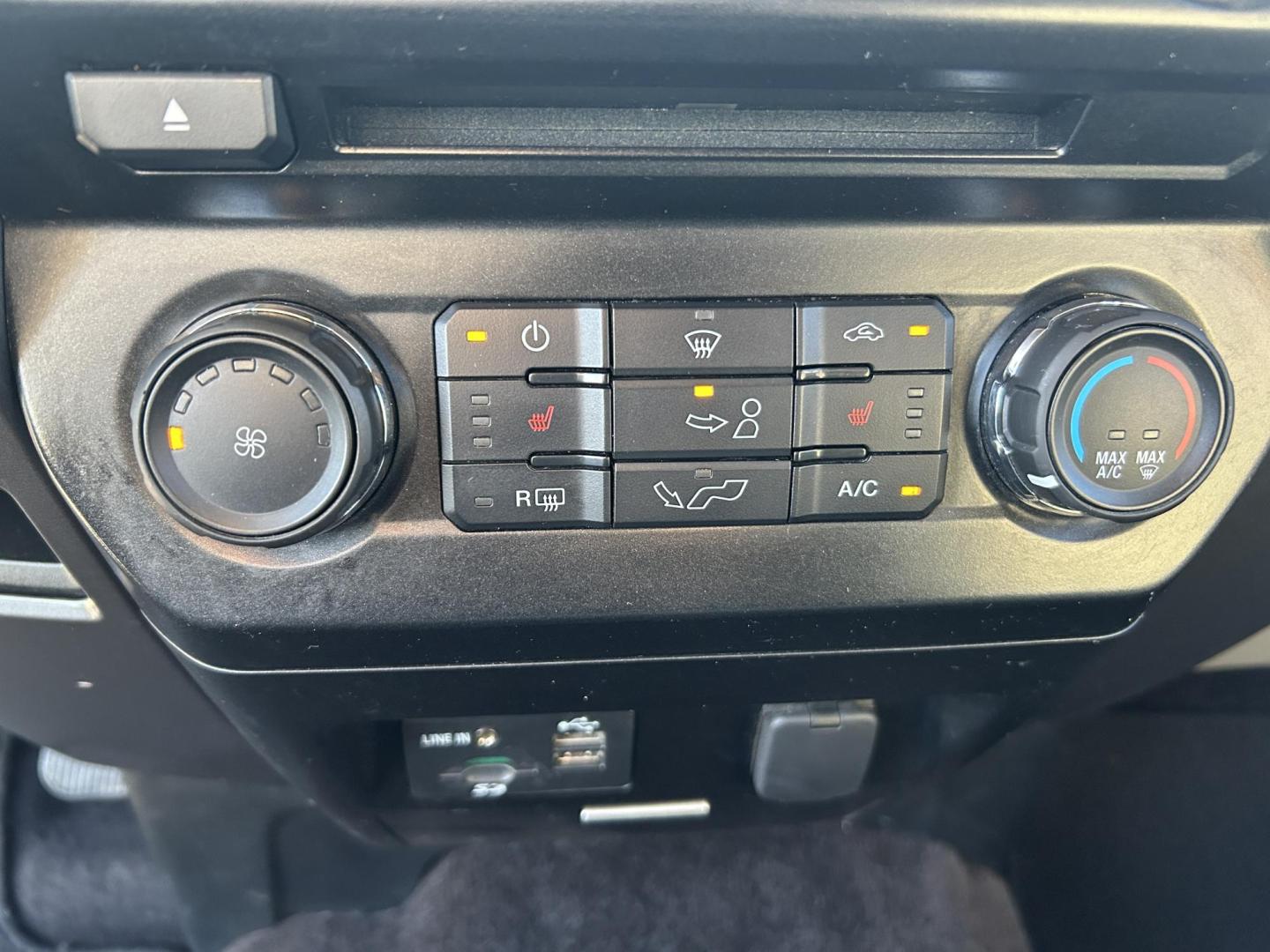 2015 MAROON /Gray Ford F-150 XLT SuperCrew 6.5-ft. Bed 4WD (1FTEW1EP7FK) with an 2.7L V6 DOHC 24V engine, 6-Speed Automatic transmission, located at 506 S. Kingshighway, Cape Girardeau, MO, 63703, (573) 235-5000, 37.294991, -89.553635 - 2015 Ford F-150 XLT 199xxx miles 4x4 2.7L V6 Automatic Backup Camera Heated Front Seats Power Driver Seat Bluetooth Cruise Power Windows/Locks/Mirrors We have financing available and we accept trades! Fill out a credit application on our website or come by today! If you have any question - Photo#32