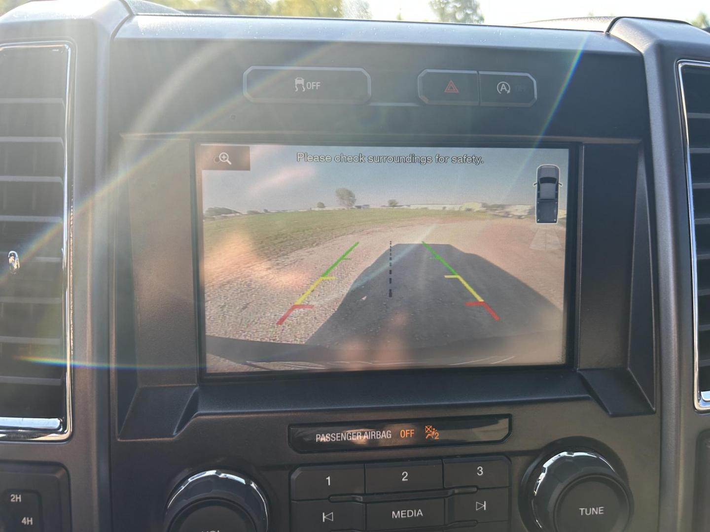 2015 MAROON /Gray Ford F-150 XLT SuperCrew 6.5-ft. Bed 4WD (1FTEW1EP7FK) with an 2.7L V6 DOHC 24V engine, 6-Speed Automatic transmission, located at 506 S. Kingshighway, Cape Girardeau, MO, 63703, (573) 235-5000, 37.294991, -89.553635 - 2015 Ford F-150 XLT 199xxx miles 4x4 2.7L V6 Automatic Backup Camera Heated Front Seats Power Driver Seat Bluetooth Cruise Power Windows/Locks/Mirrors We have financing available and we accept trades! Fill out a credit application on our website or come by today! If you have any question - Photo#4