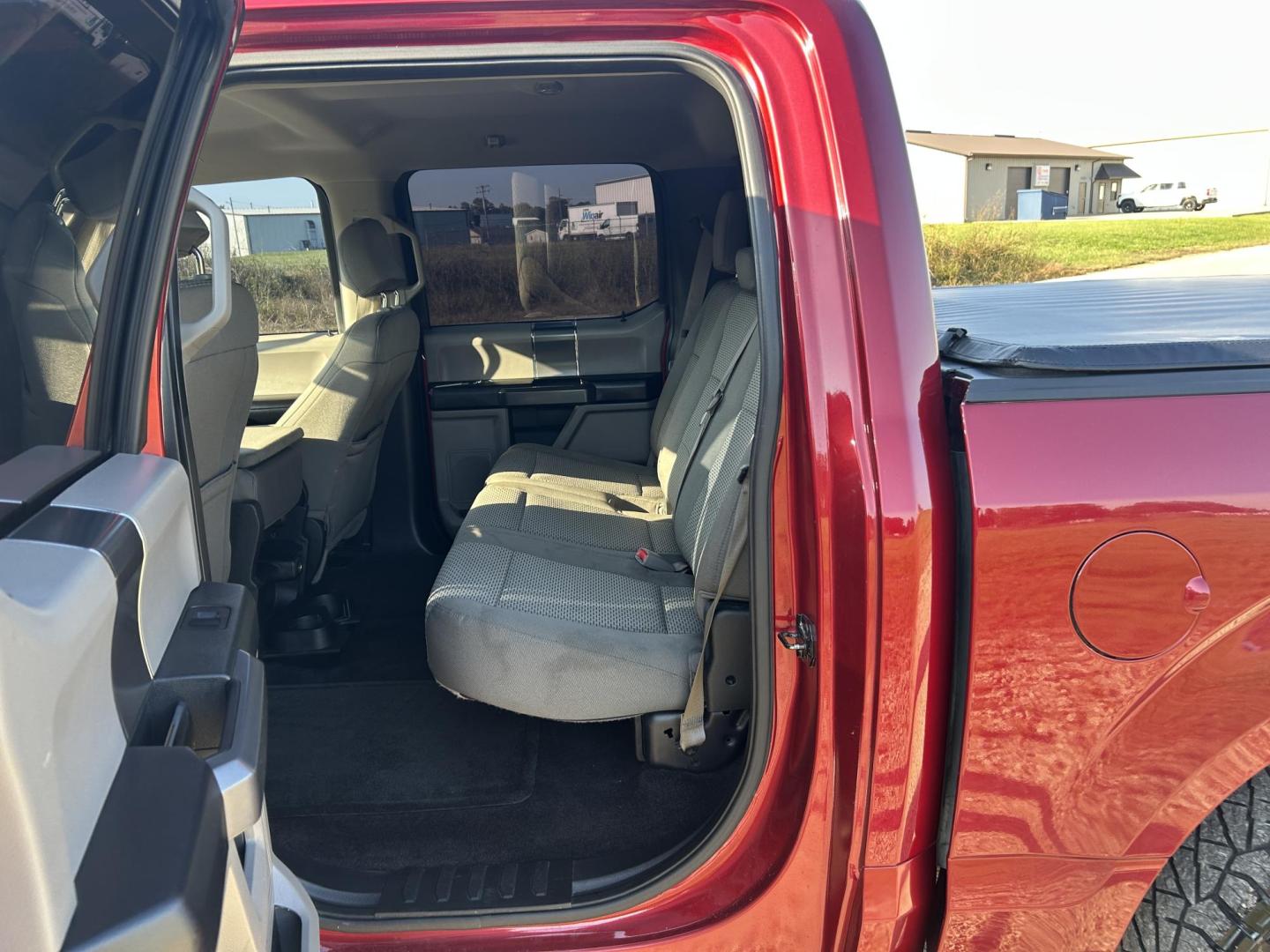 2015 MAROON /Gray Ford F-150 XLT SuperCrew 6.5-ft. Bed 4WD (1FTEW1EP7FK) with an 2.7L V6 DOHC 24V engine, 6-Speed Automatic transmission, located at 506 S. Kingshighway, Cape Girardeau, MO, 63703, (573) 235-5000, 37.294991, -89.553635 - 2015 Ford F-150 XLT 199xxx miles 4x4 2.7L V6 Automatic Backup Camera Heated Front Seats Power Driver Seat Bluetooth Cruise Power Windows/Locks/Mirrors We have financing available and we accept trades! Fill out a credit application on our website or come by today! If you have any question - Photo#20