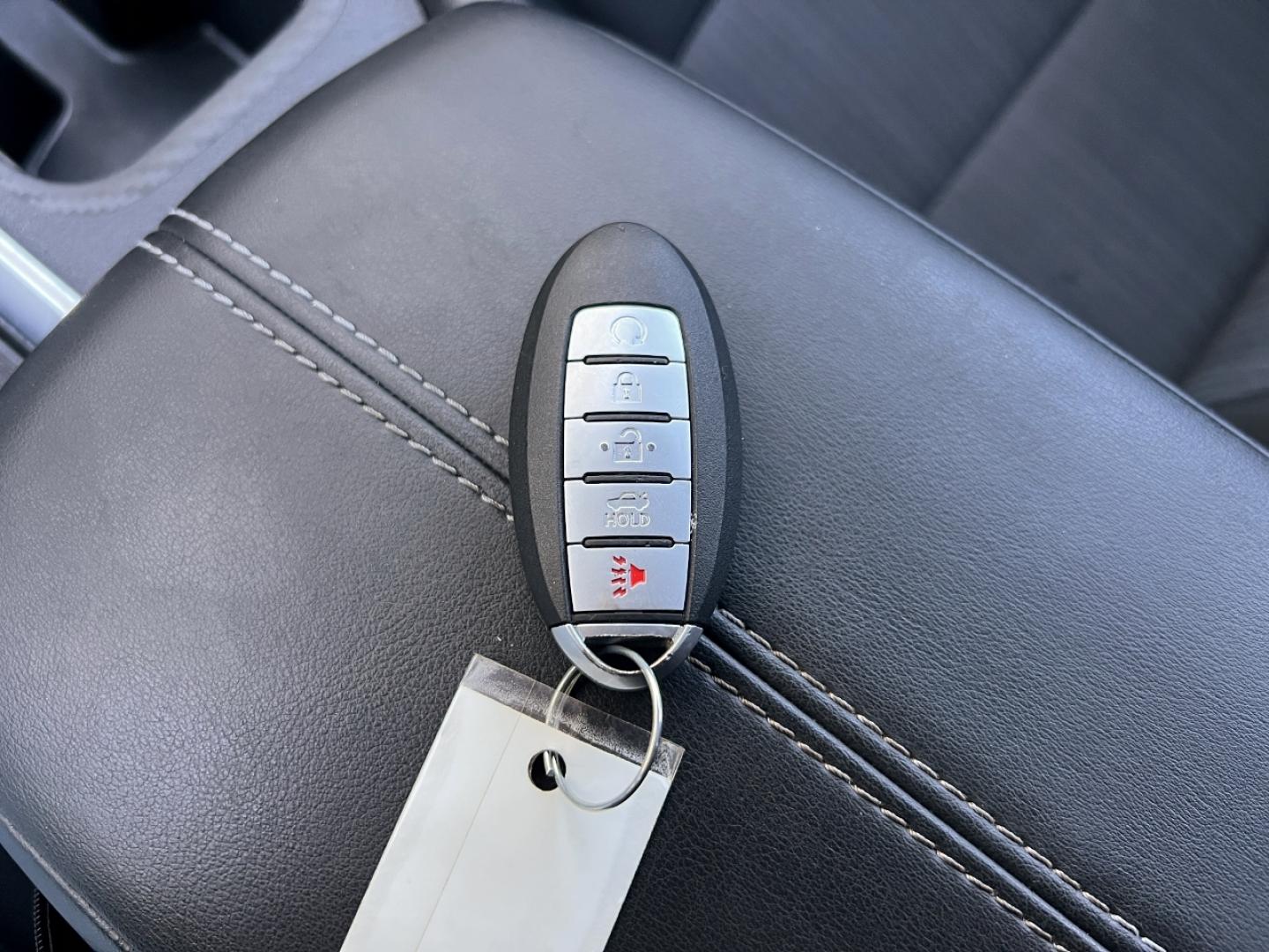 2023 GRAY /Black Nissan Sentra SV (3N1AB8CVXPY) with an 2.0L 4 Cyl. engine, CVT transmission, located at 2990 Old Orchard Rd., Jackson, MO, 63755, 37.354214, -89.612106 - 2023 Nissan Sentra SV Only 19xxx miles Front Wheel Drive 2.0L 4 Cyl. Automatic Backup Camera Heated Seats Heated Steering Wheel Bluetooth Remote Start Cruise Power Windows/Locks/Mirrors We have financing available and we accept trades! Fill out a credit application on our website or come - Photo#4