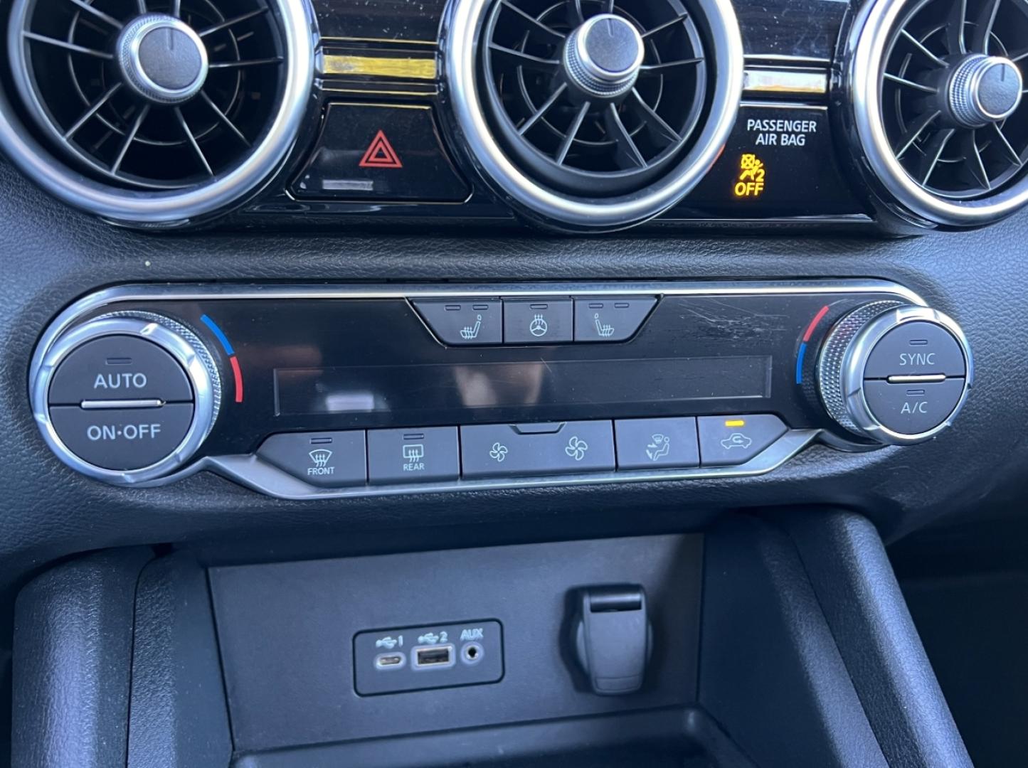 2023 GRAY /Black Nissan Sentra SV (3N1AB8CVXPY) with an 2.0L 4 Cyl. engine, CVT transmission, located at 2990 Old Orchard Rd., Jackson, MO, 63755, 37.354214, -89.612106 - 2023 Nissan Sentra SV Only 19xxx miles Front Wheel Drive 2.0L 4 Cyl. Automatic Backup Camera Heated Seats Heated Steering Wheel Bluetooth Remote Start Cruise Power Windows/Locks/Mirrors We have financing available and we accept trades! Fill out a credit application on our website or come - Photo#3