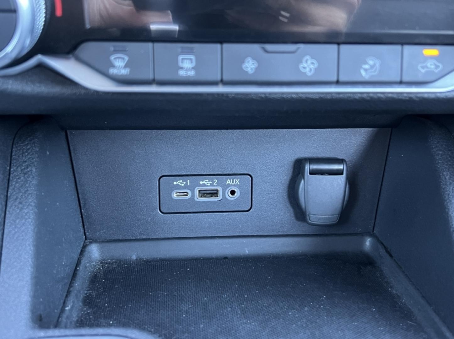 2023 GRAY /Black Nissan Sentra SV (3N1AB8CVXPY) with an 2.0L 4 Cyl. engine, CVT transmission, located at 2990 Old Orchard Rd., Jackson, MO, 63755, 37.354214, -89.612106 - 2023 Nissan Sentra SV Only 19xxx miles Front Wheel Drive 2.0L 4 Cyl. Automatic Backup Camera Heated Seats Heated Steering Wheel Bluetooth Remote Start Cruise Power Windows/Locks/Mirrors We have financing available and we accept trades! Fill out a credit application on our website or come - Photo#25