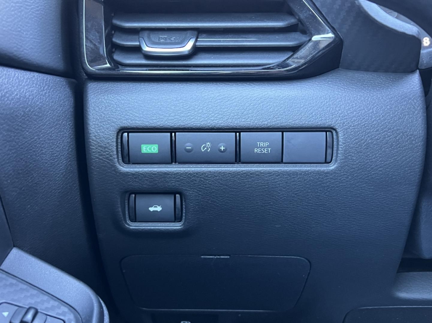 2023 GRAY /Black Nissan Sentra SV (3N1AB8CVXPY) with an 2.0L 4 Cyl. engine, CVT transmission, located at 2990 Old Orchard Rd., Jackson, MO, 63755, 37.354214, -89.612106 - 2023 Nissan Sentra SV Only 19xxx miles Front Wheel Drive 2.0L 4 Cyl. Automatic Backup Camera Heated Seats Heated Steering Wheel Bluetooth Remote Start Cruise Power Windows/Locks/Mirrors We have financing available and we accept trades! Fill out a credit application on our website or come - Photo#27