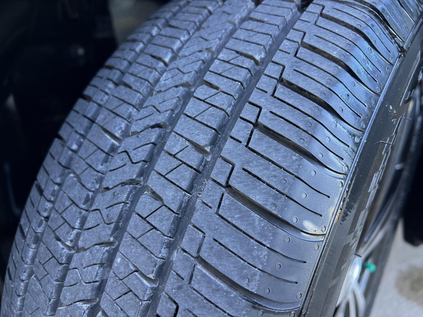 2023 GRAY /Black Nissan Sentra SV (3N1AB8CVXPY) with an 2.0L 4 Cyl. engine, CVT transmission, located at 2990 Old Orchard Rd., Jackson, MO, 63755, 37.354214, -89.612106 - 2023 Nissan Sentra SV Only 19xxx miles Front Wheel Drive 2.0L 4 Cyl. Automatic Backup Camera Heated Seats Heated Steering Wheel Bluetooth Remote Start Cruise Power Windows/Locks/Mirrors We have financing available and we accept trades! Fill out a credit application on our website or come - Photo#31