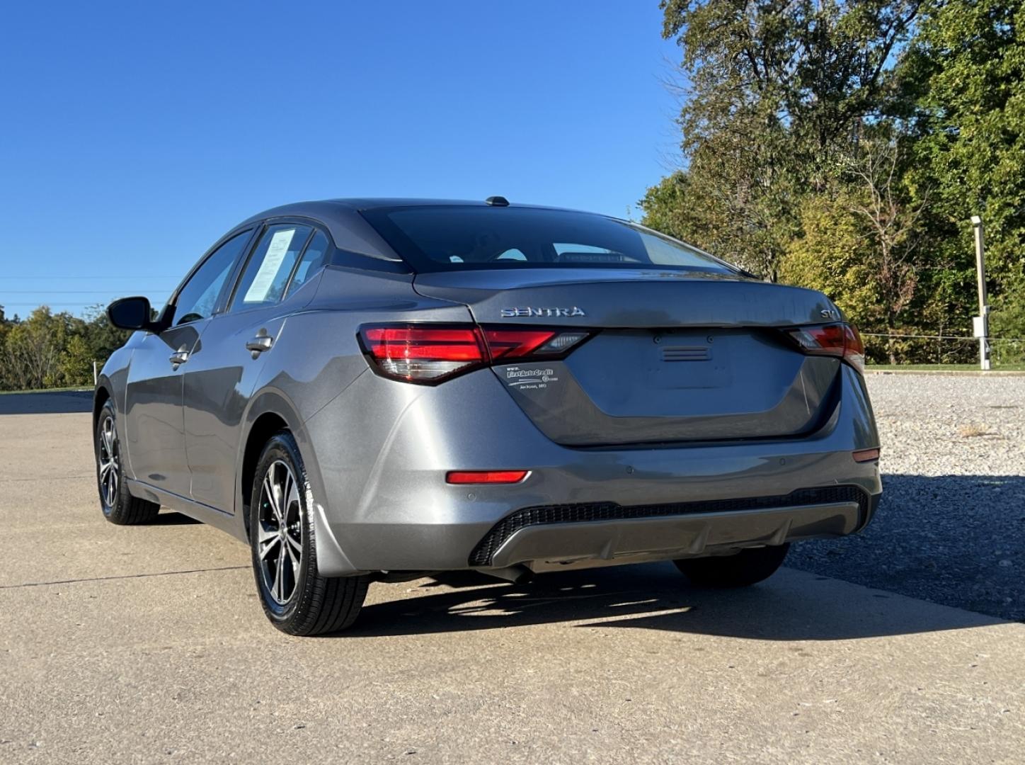 2023 GRAY /Black Nissan Sentra SV (3N1AB8CVXPY) with an 2.0L 4 Cyl. engine, CVT transmission, located at 2990 Old Orchard Rd., Jackson, MO, 63755, 37.354214, -89.612106 - 2023 Nissan Sentra SV Only 19xxx miles Front Wheel Drive 2.0L 4 Cyl. Automatic Backup Camera Heated Seats Heated Steering Wheel Bluetooth Remote Start Cruise Power Windows/Locks/Mirrors We have financing available and we accept trades! Fill out a credit application on our website or come - Photo#9