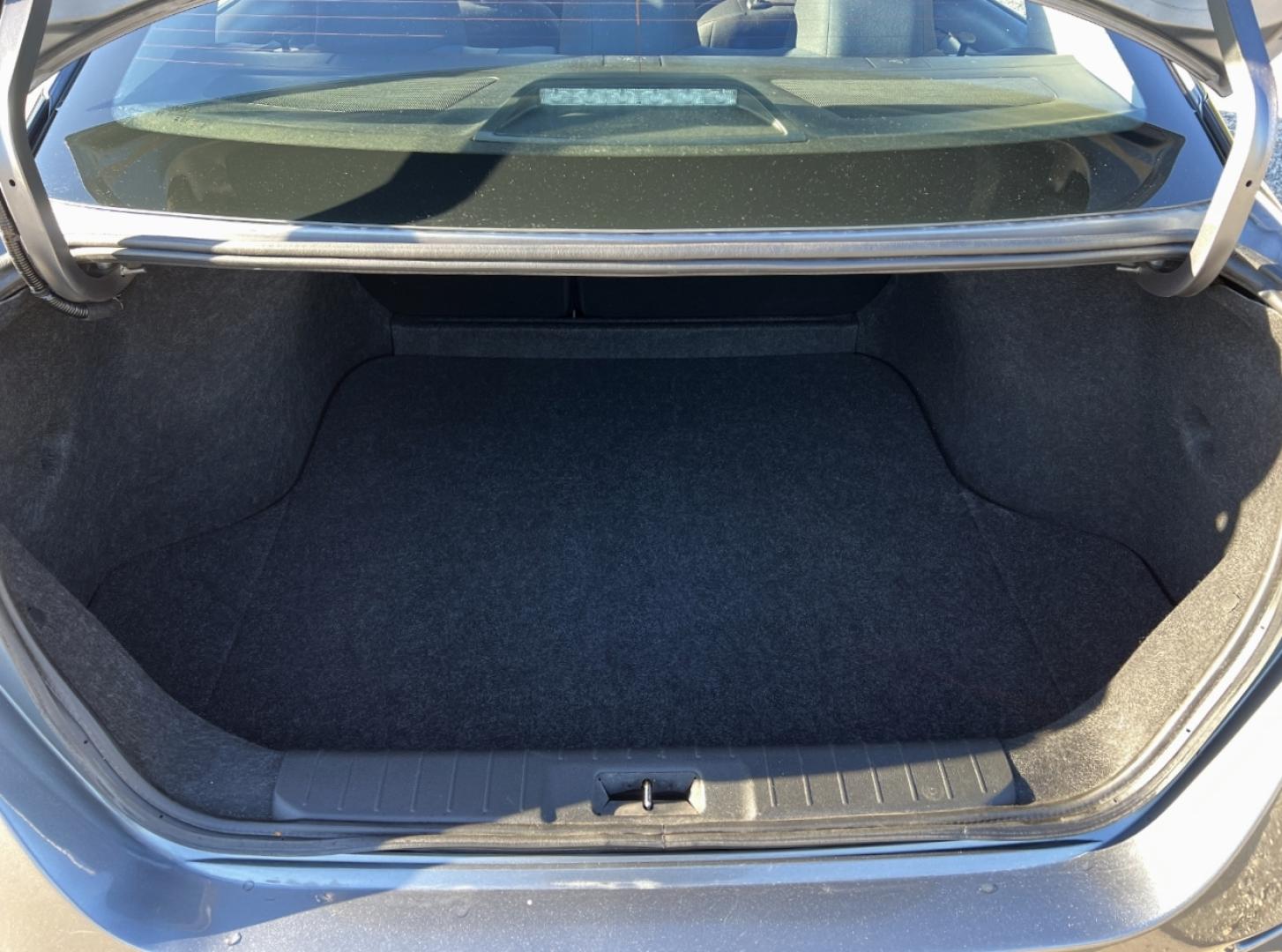 2023 GRAY /Black Nissan Sentra SV (3N1AB8CVXPY) with an 2.0L 4 Cyl. engine, CVT transmission, located at 2990 Old Orchard Rd., Jackson, MO, 63755, 37.354214, -89.612106 - 2023 Nissan Sentra SV Only 19xxx miles Front Wheel Drive 2.0L 4 Cyl. Automatic Backup Camera Heated Seats Heated Steering Wheel Bluetooth Remote Start Cruise Power Windows/Locks/Mirrors We have financing available and we accept trades! Fill out a credit application on our website or come - Photo#19