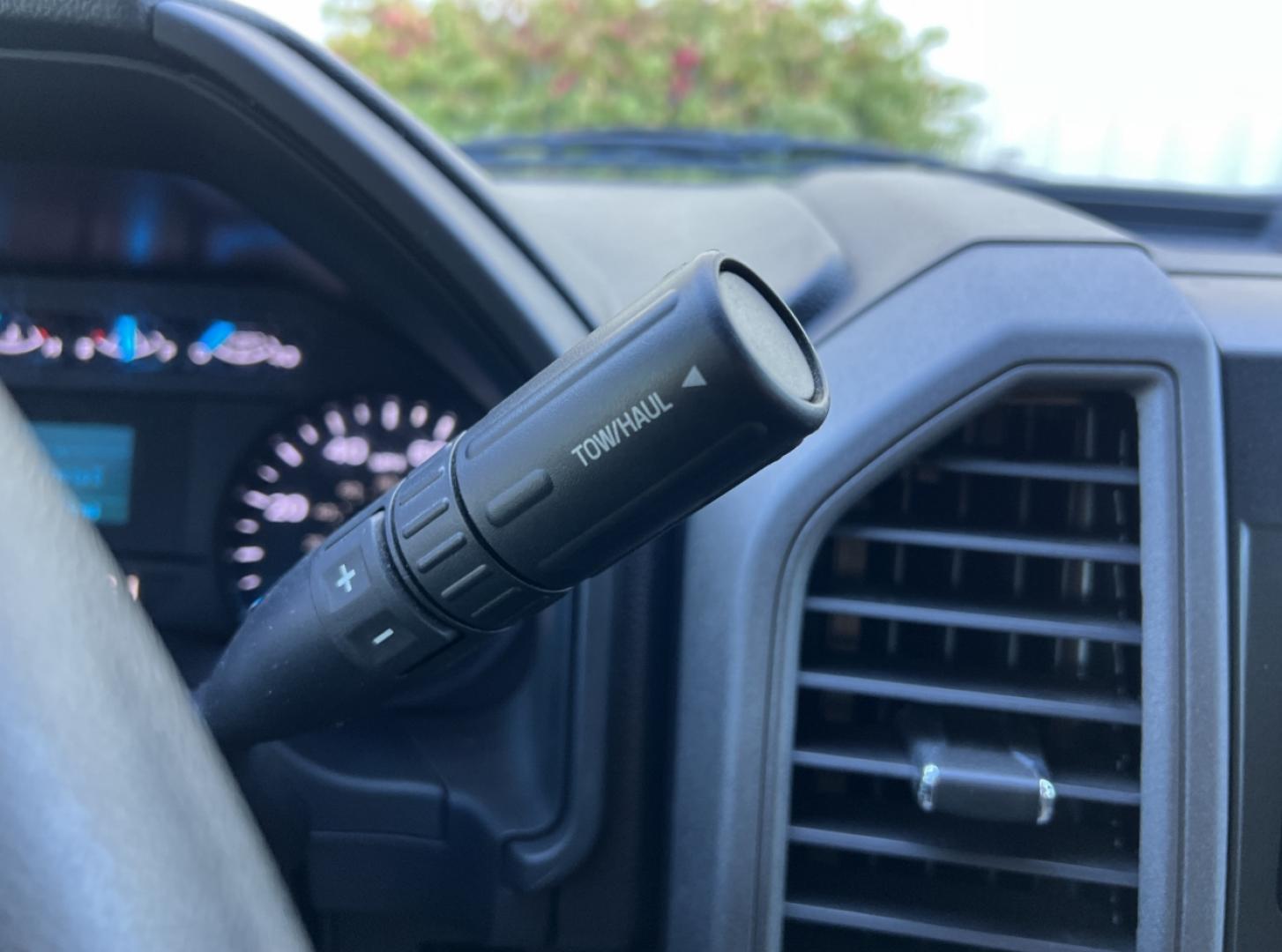 2017 RED /Gray Cloth Ford F-350 SD STX Crew Cab Long Bed 4WD (1FT8W3BT0HE) with an 6.7L V8 OHV 16V DIESEL engine, Automatic transmission, located at 2990 Old Orchard Rd., Jackson, MO, 63755, 37.354214, -89.612106 - 2017 Ford F-350 Super Duty STX FX4 Off Road 1-Owner Only 40xxx miles 4x4 6.7L V8 Turbo Diesel Automatic Backup Camera Bluetooth Remote Start Cruise Power Windows/Locks/Mirrors We have financing available and we accept trades! Fill out a credit application on our website or come by today! - Photo#21