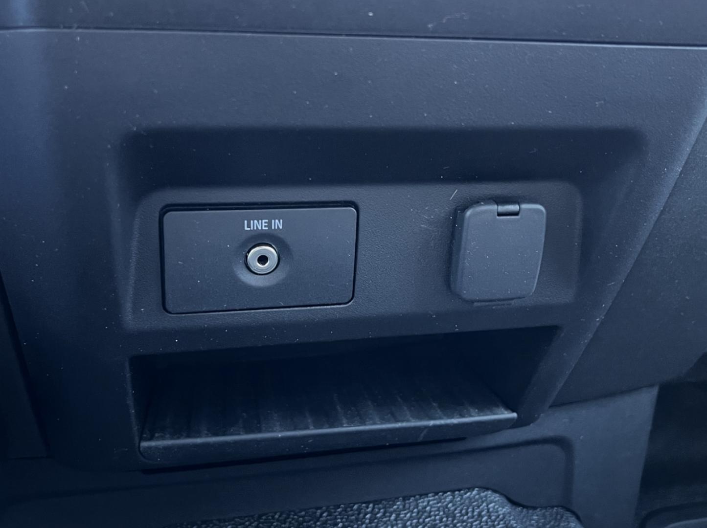 2017 RED /Gray Cloth Ford F-350 SD STX Crew Cab Long Bed 4WD (1FT8W3BT0HE) with an 6.7L V8 OHV 16V DIESEL engine, Automatic transmission, located at 2990 Old Orchard Rd., Jackson, MO, 63755, 37.354214, -89.612106 - 2017 Ford F-350 Super Duty STX FX4 Off Road 1-Owner Only 40xxx miles 4x4 6.7L V8 Turbo Diesel Automatic Backup Camera Bluetooth Remote Start Cruise Power Windows/Locks/Mirrors We have financing available and we accept trades! Fill out a credit application on our website or come by today! - Photo#25